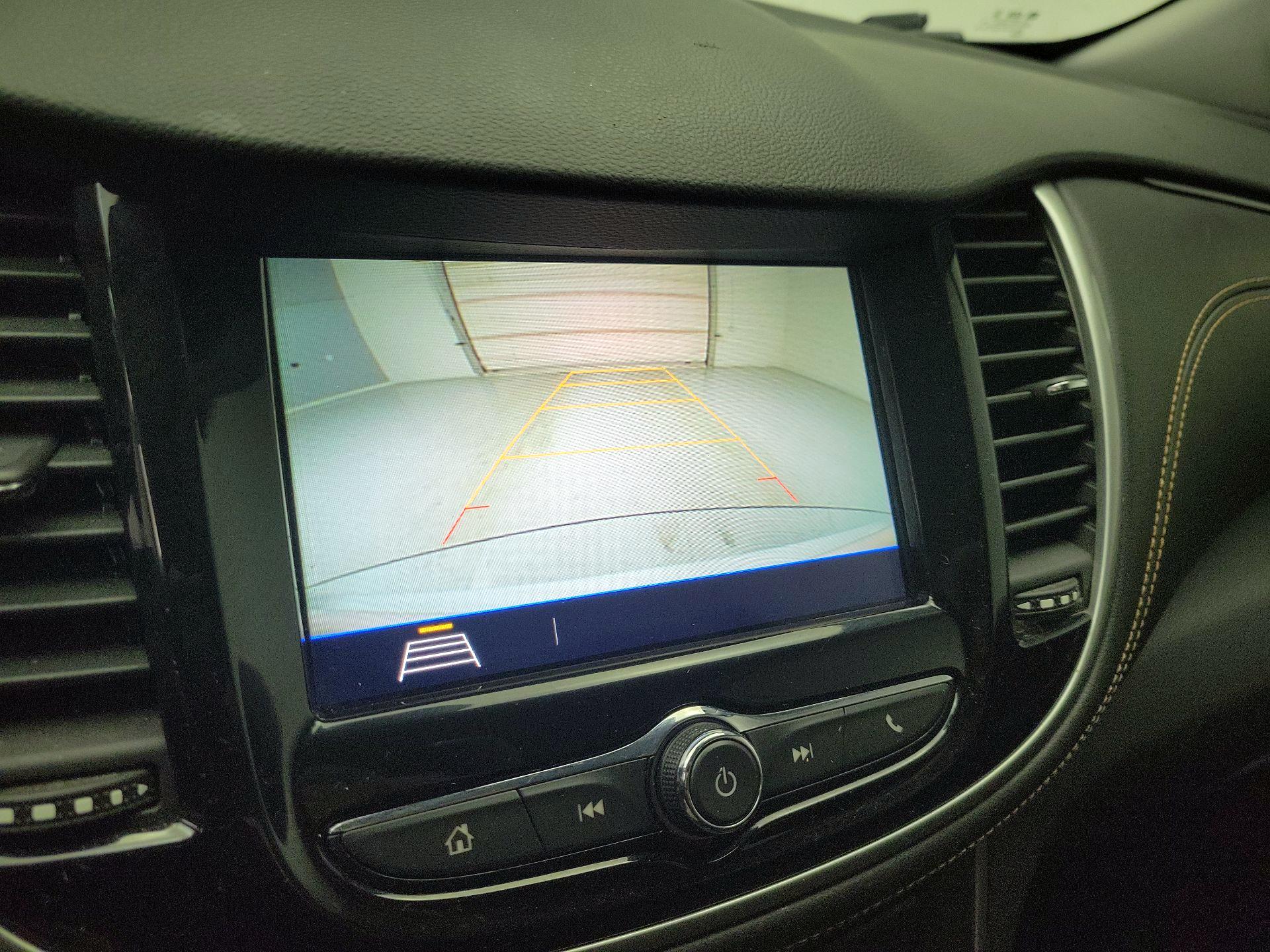 Thumbnail: 2018 Chevrolet Trax - 14