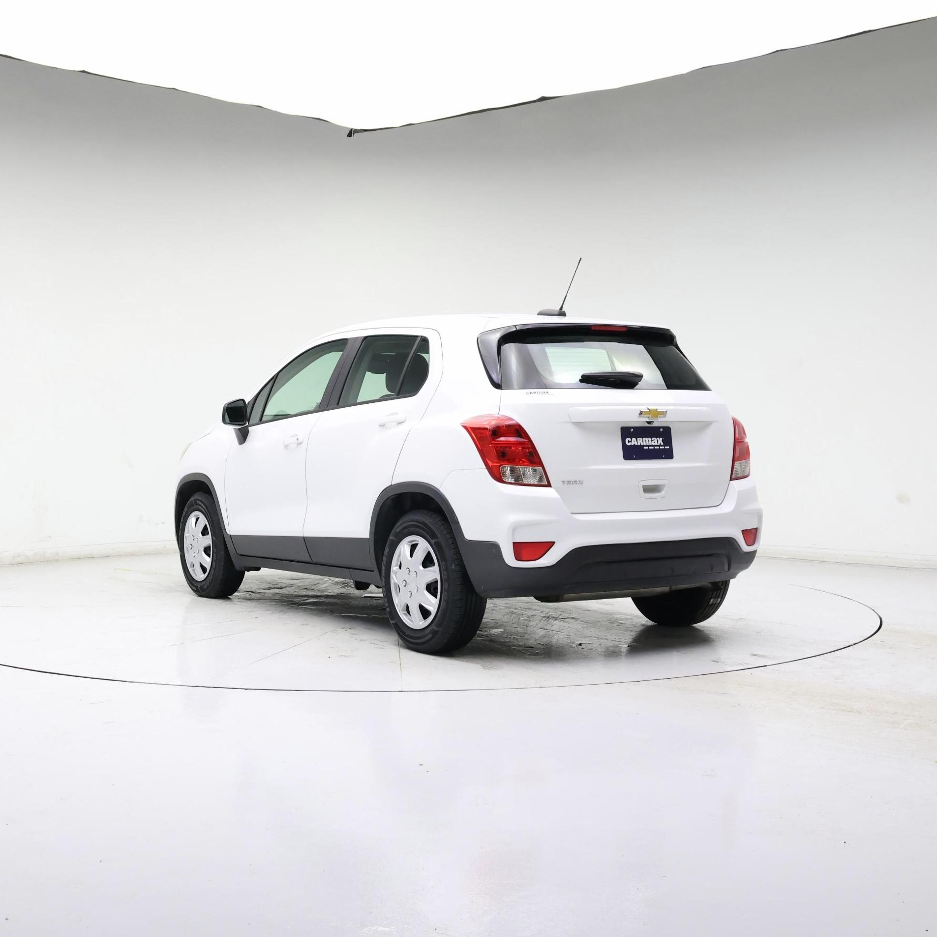 Thumbnail: 2018 Chevrolet Trax - 2