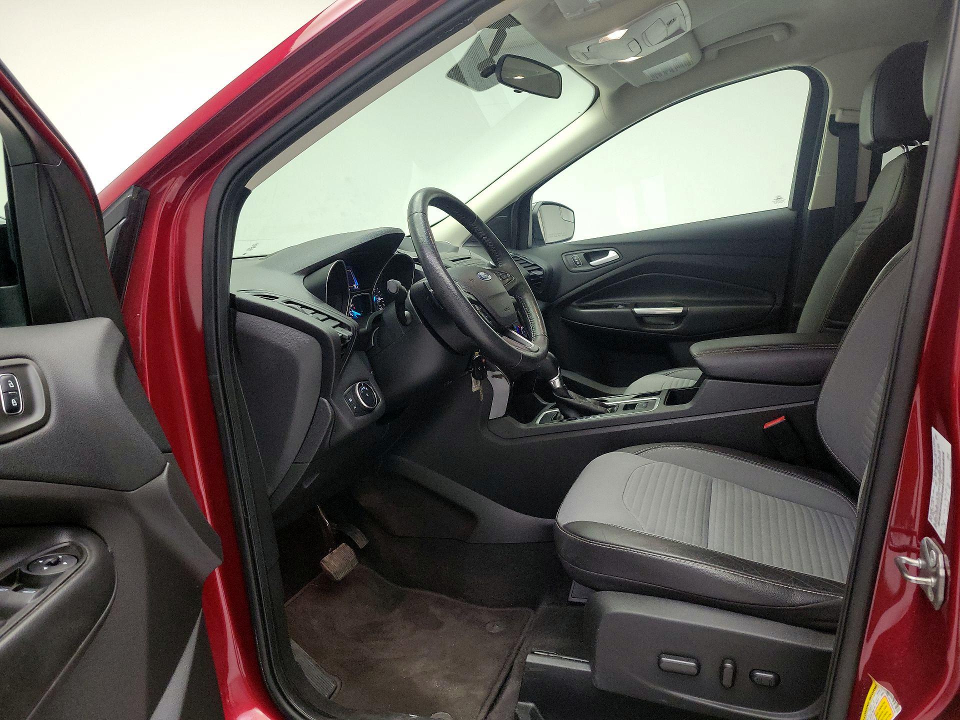 Thumbnail: 2017 Ford Escape - 11