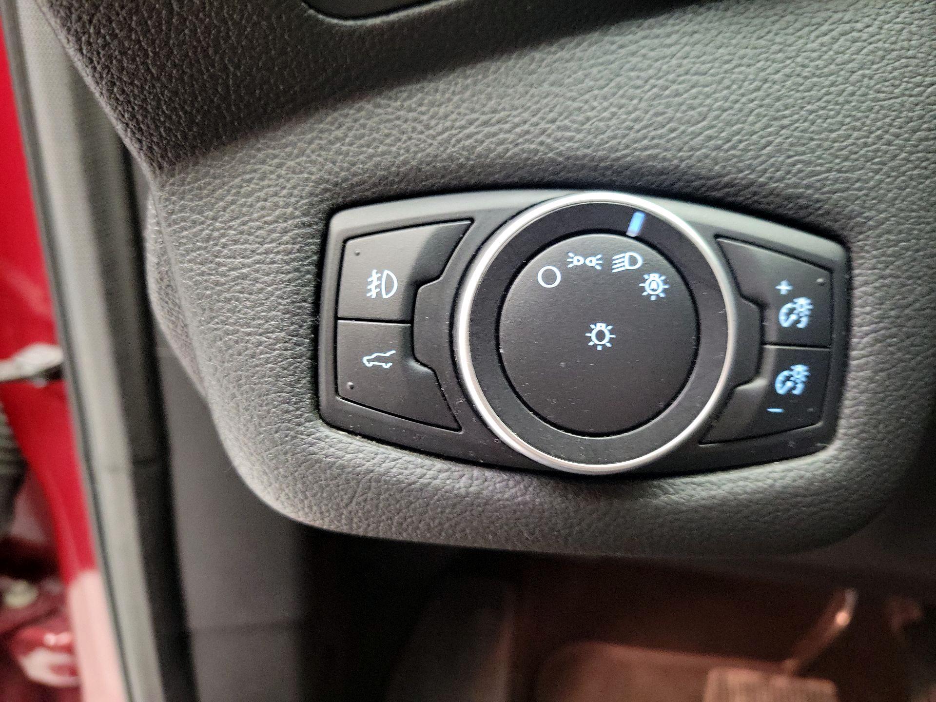 Thumbnail: 2017 Ford Escape - 13