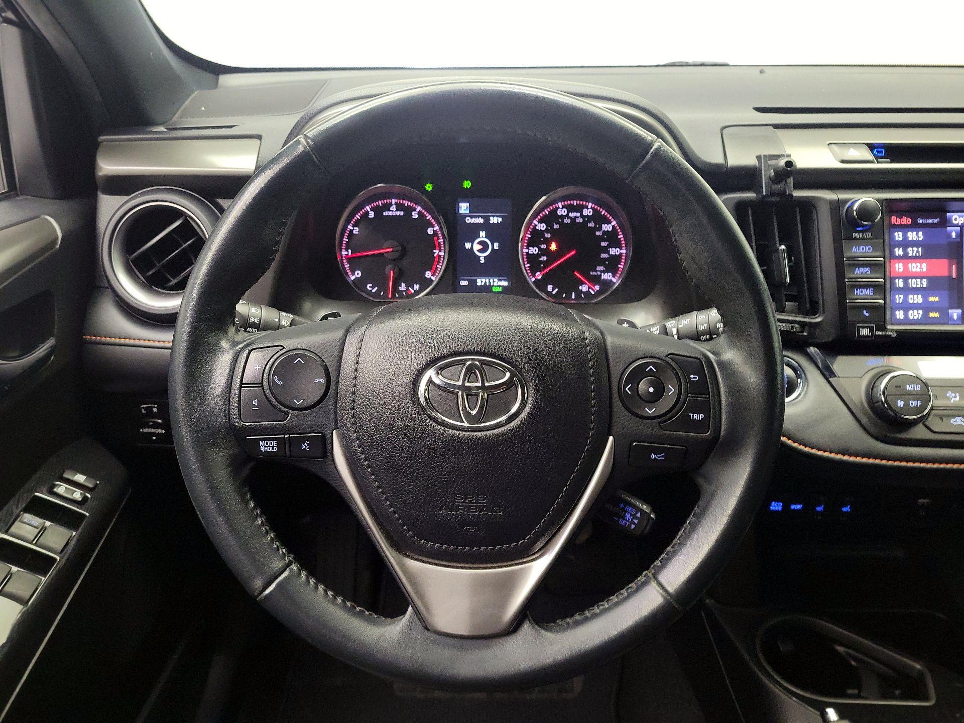Thumbnail: 2016 Toyota RAV4 - 10
