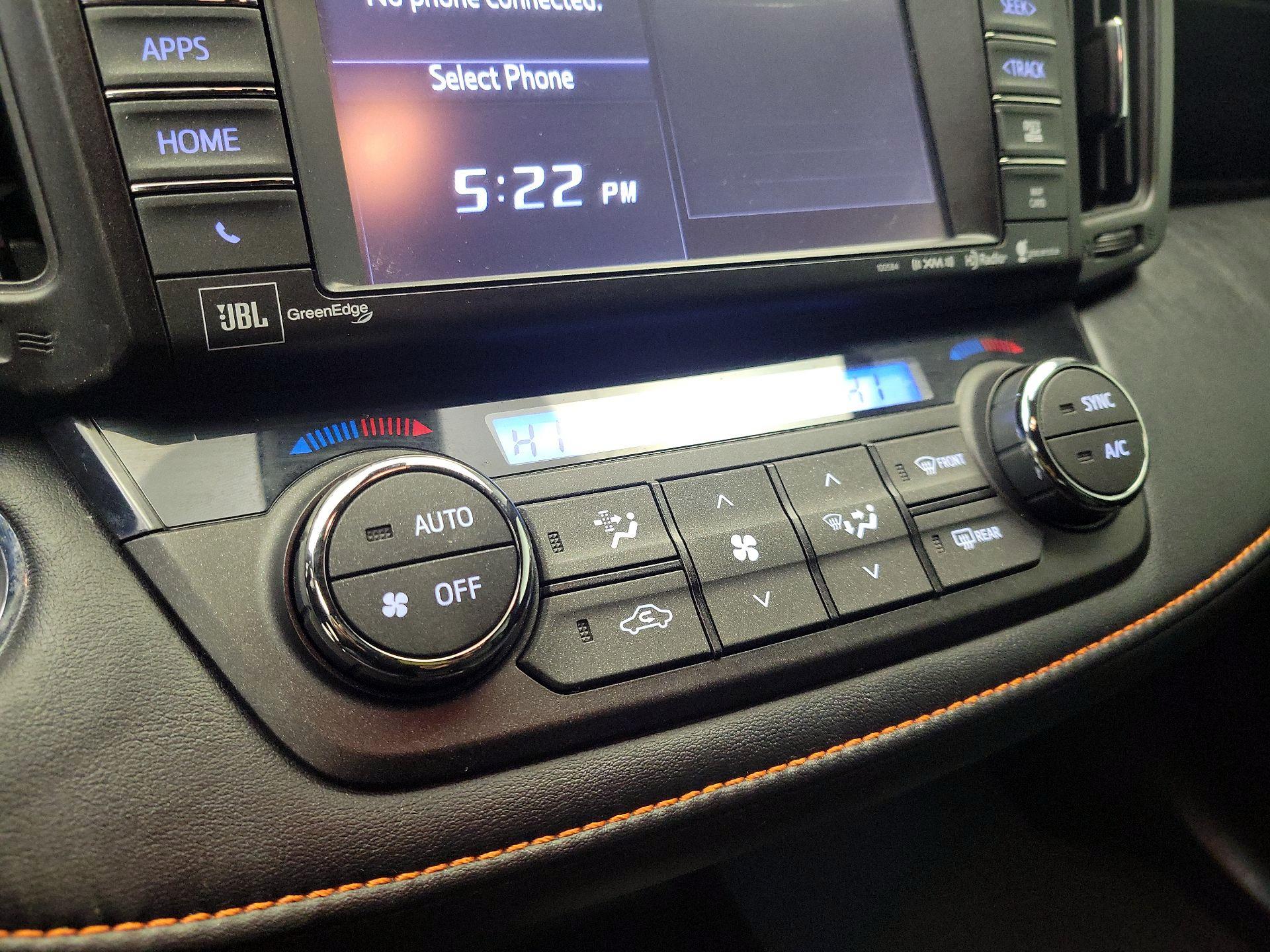 Thumbnail: 2016 Toyota RAV4 - 16