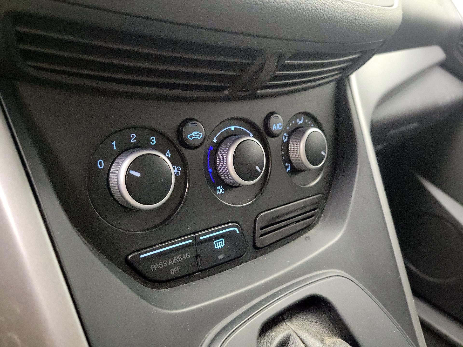 Thumbnail: 2014 Ford Escape - 16