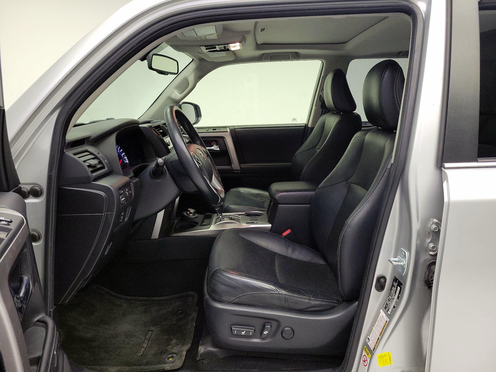 Thumbnail: 2014 Toyota 4Runner - 11