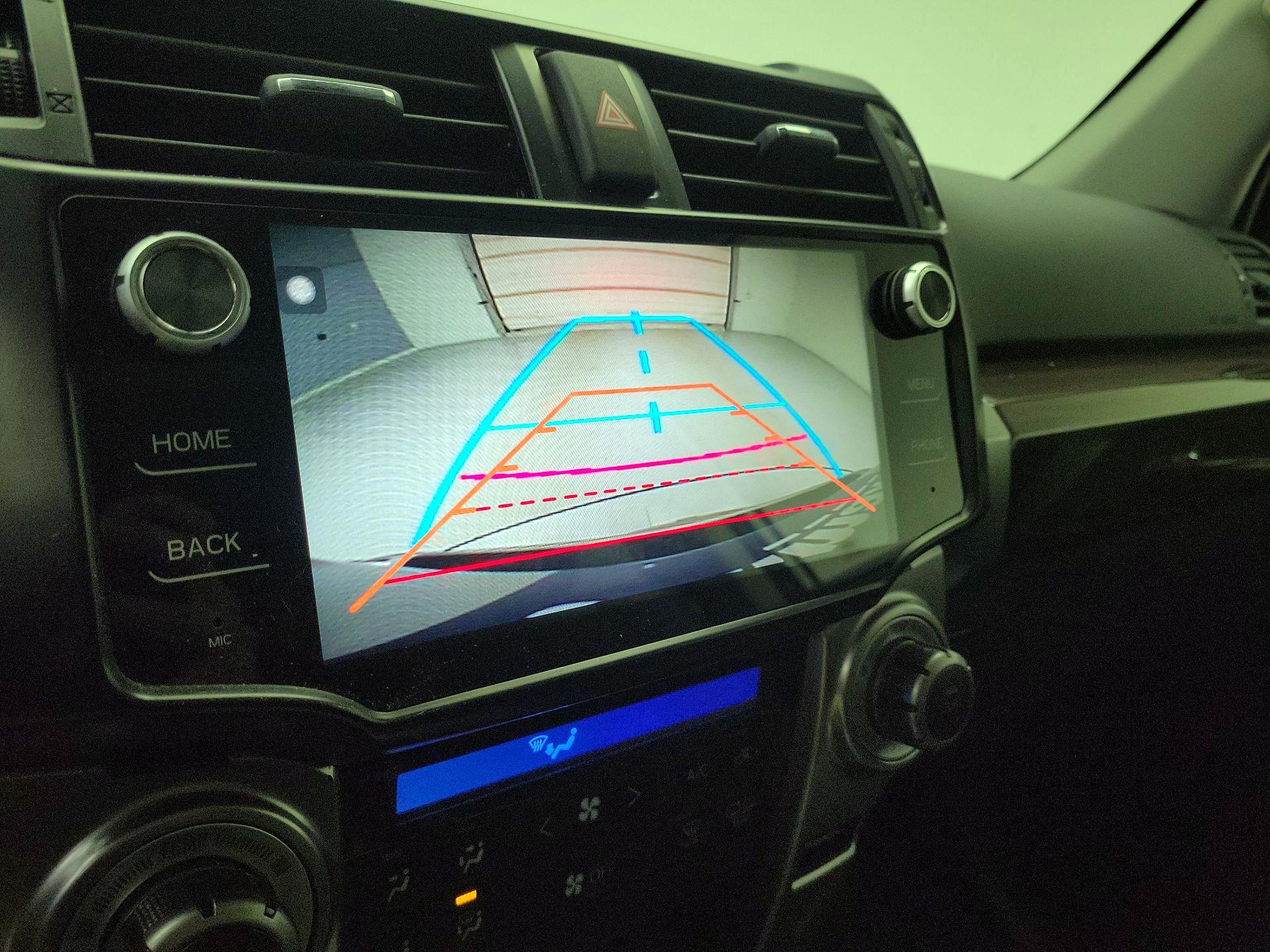 Thumbnail: 2014 Toyota 4Runner - 13