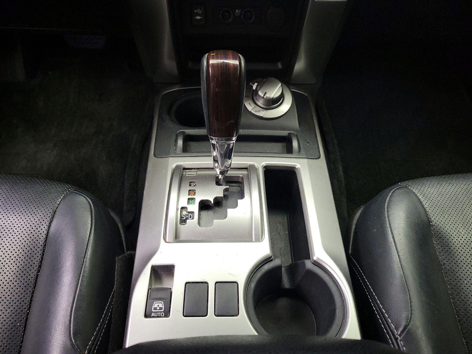 Thumbnail: 2014 Toyota 4Runner - 16