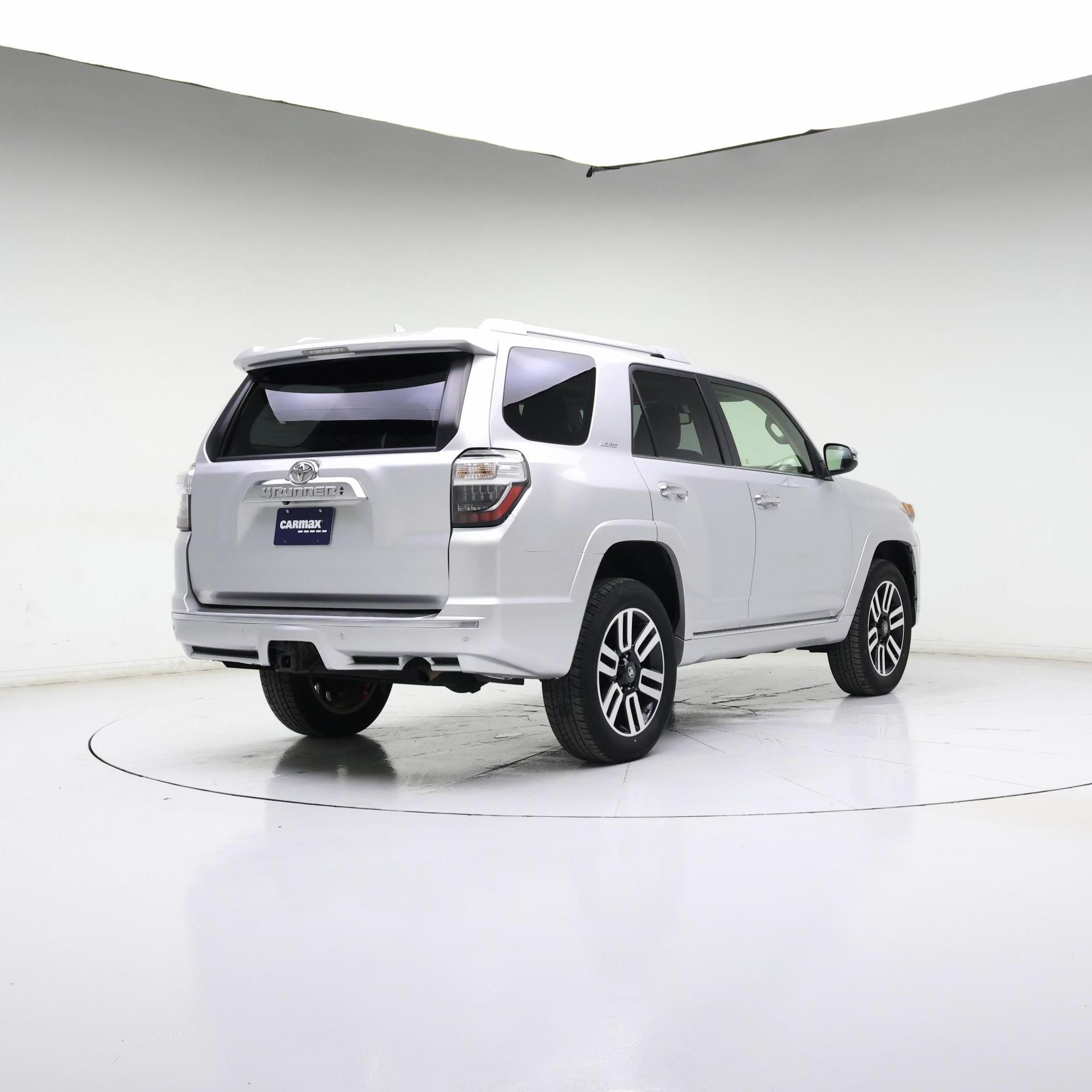 Thumbnail: 2014 Toyota 4Runner - 8