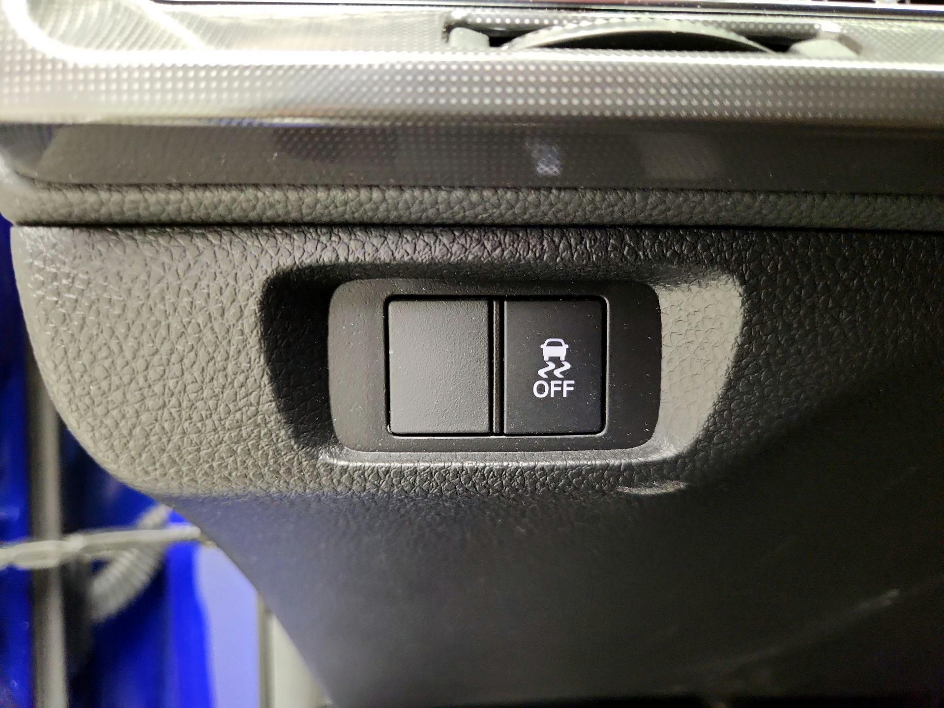 Thumbnail: 2025 Acura Integra - 13