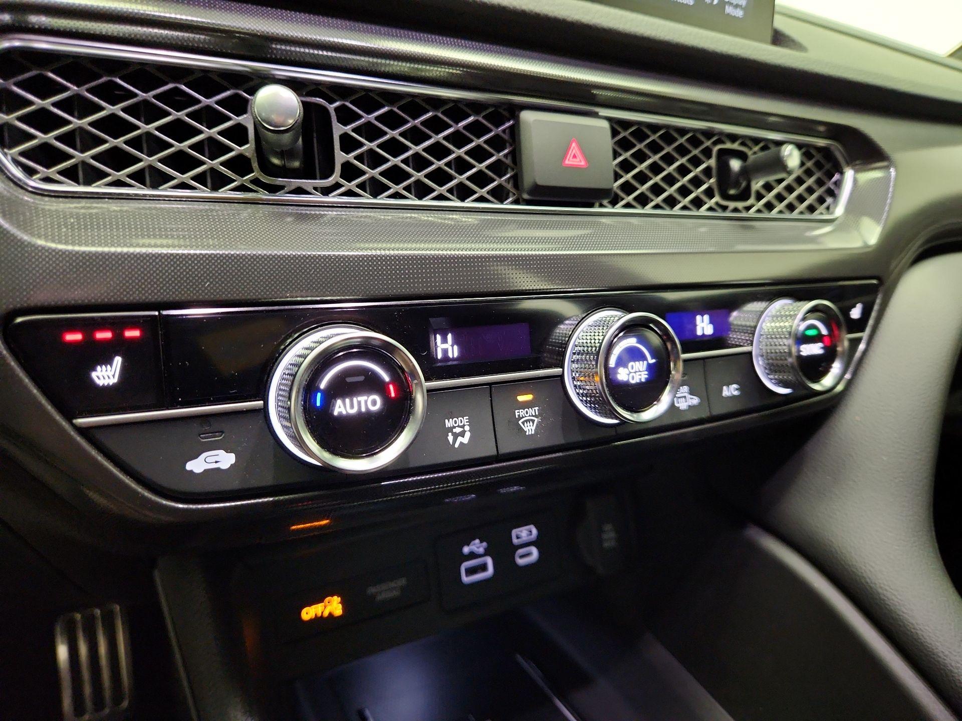 Thumbnail: 2025 Acura Integra - 16