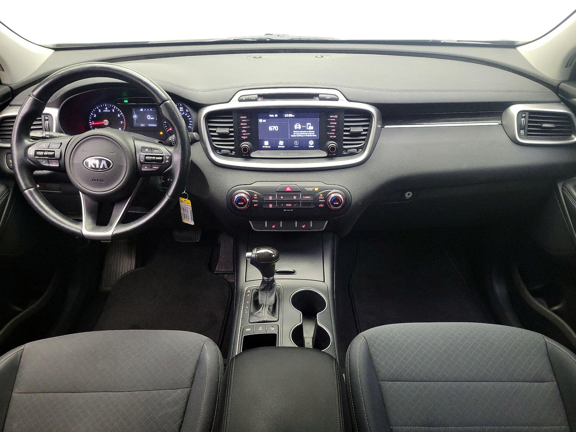 Thumbnail: 2017 Kia Sorento - 9