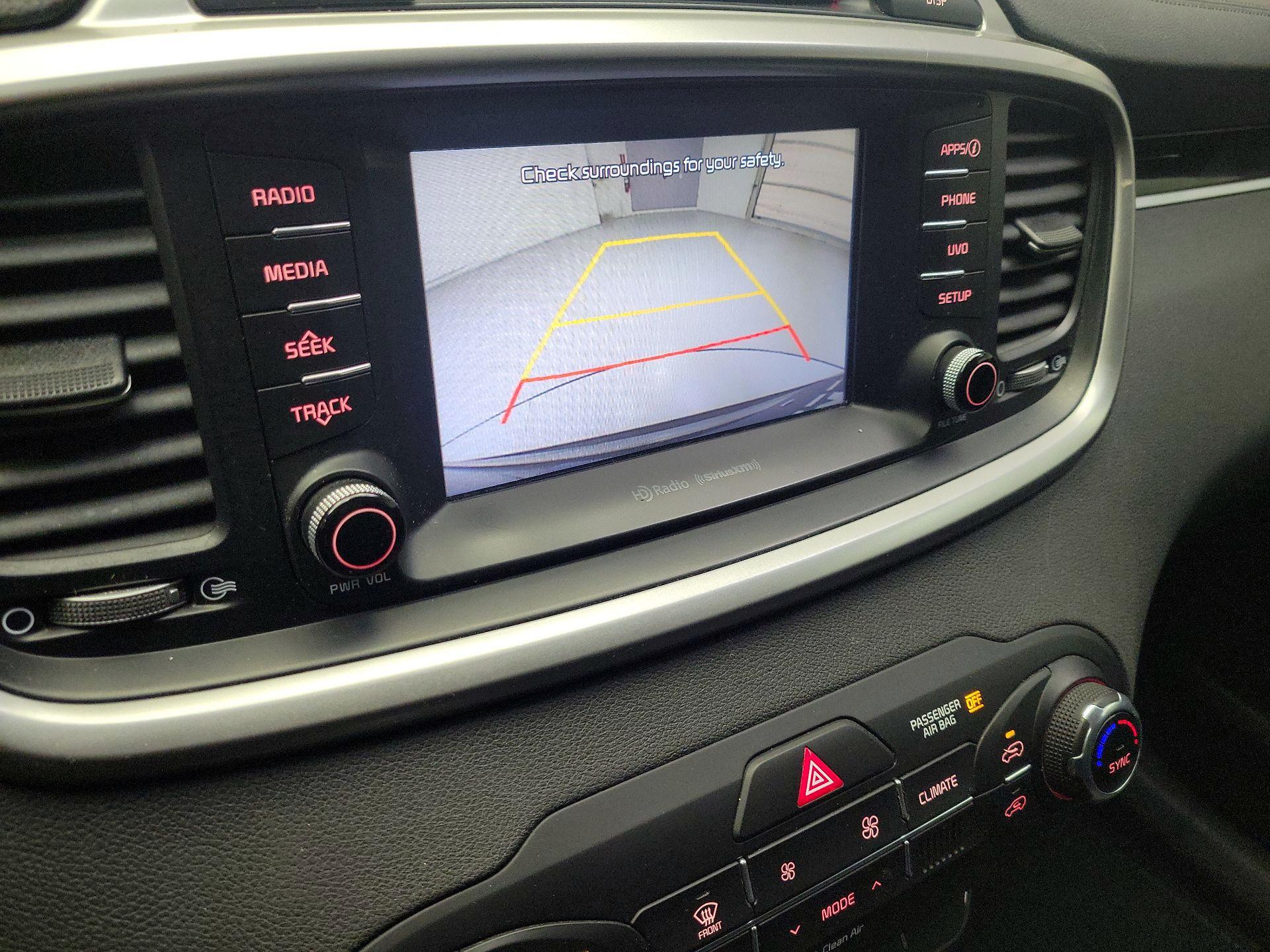 Thumbnail: 2017 Kia Sorento - 14