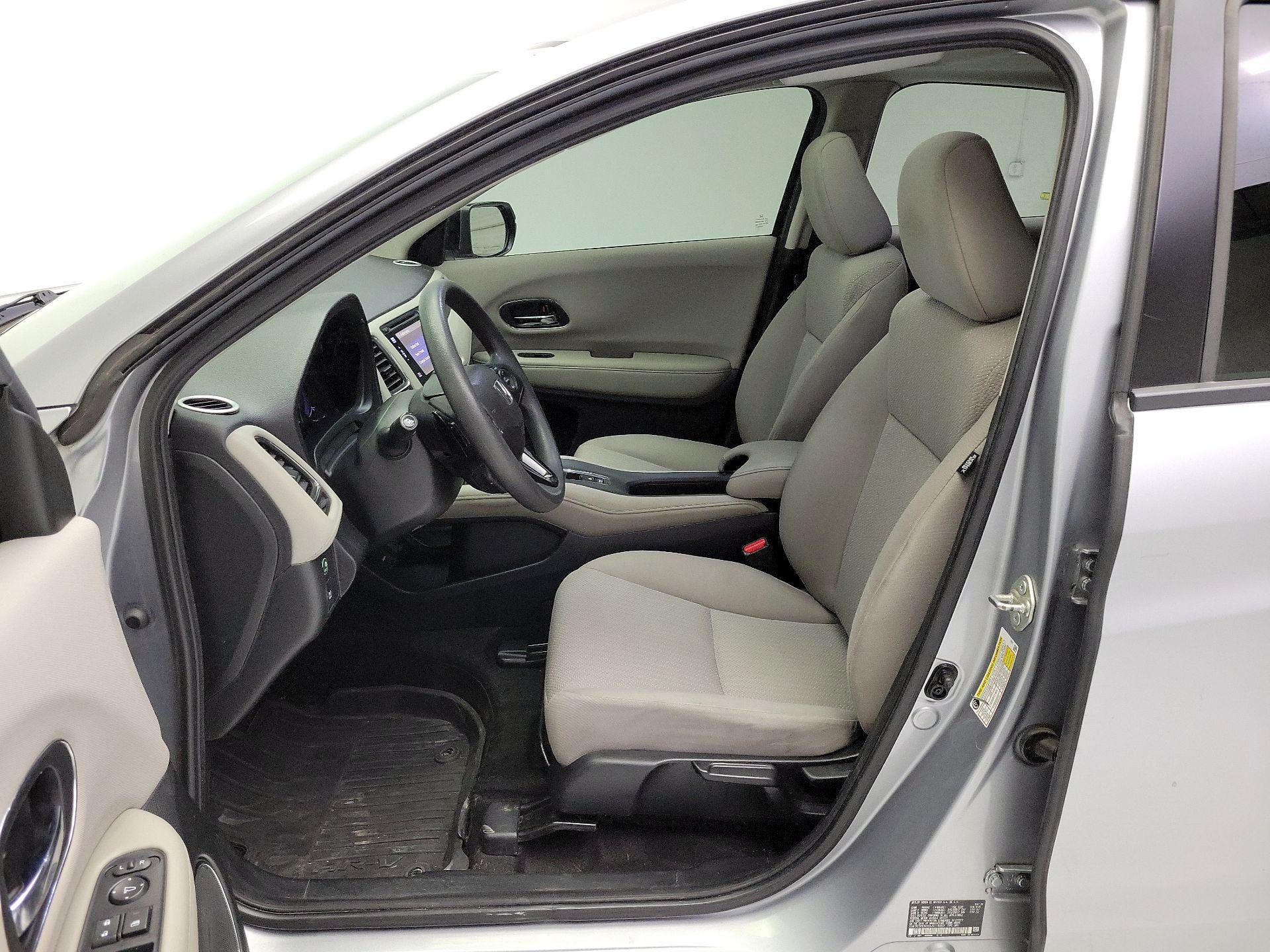 Thumbnail: 2018 Honda HR-V - 11