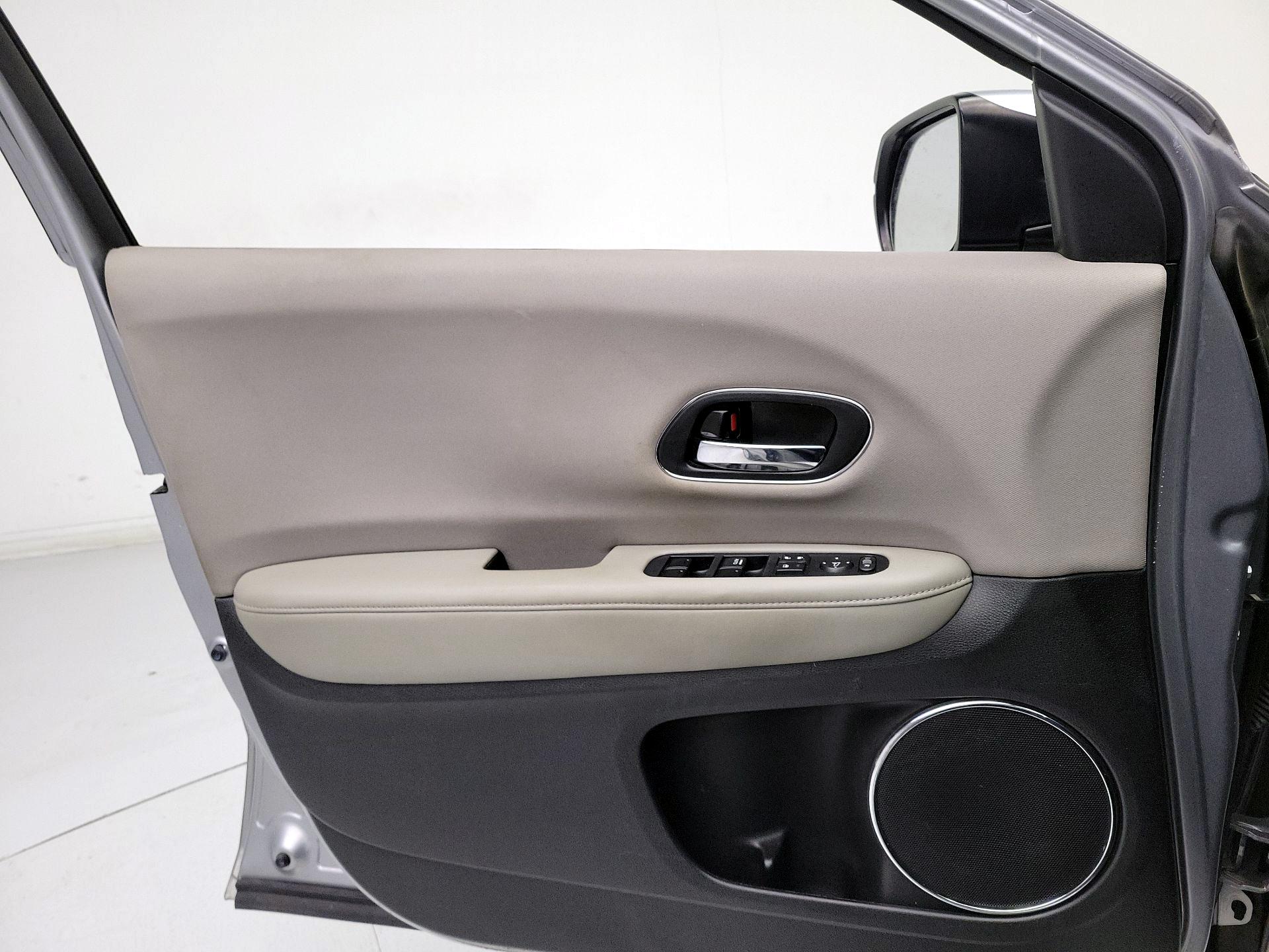 Thumbnail: 2018 Honda HR-V - 12