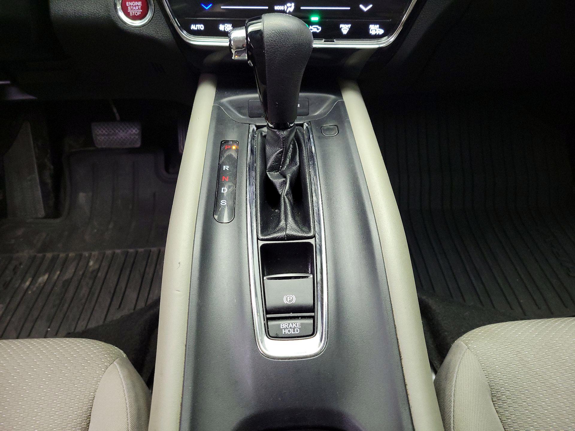 Thumbnail: 2018 Honda HR-V - 17