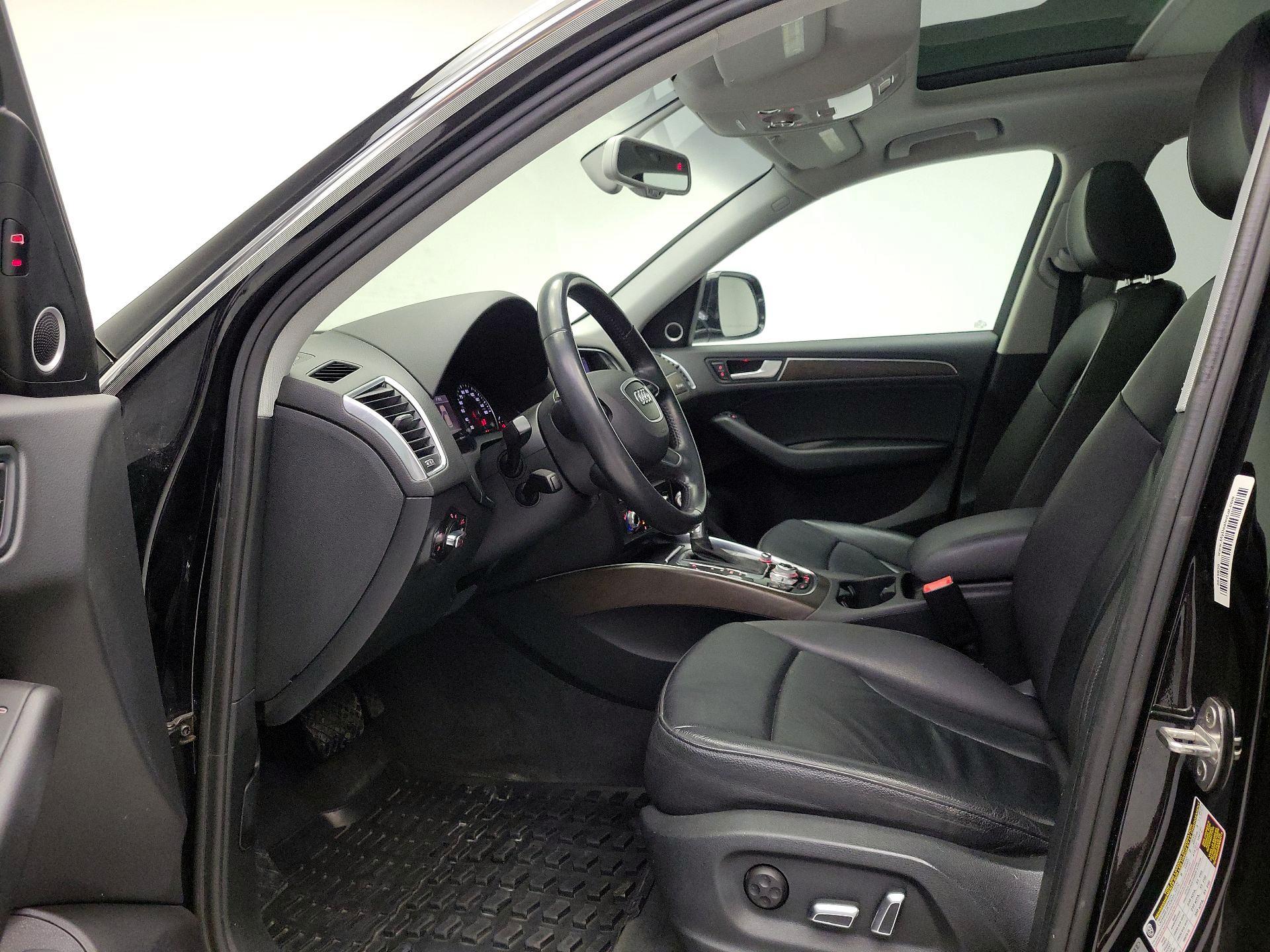 Thumbnail: 2016 Audi Q5 - 11