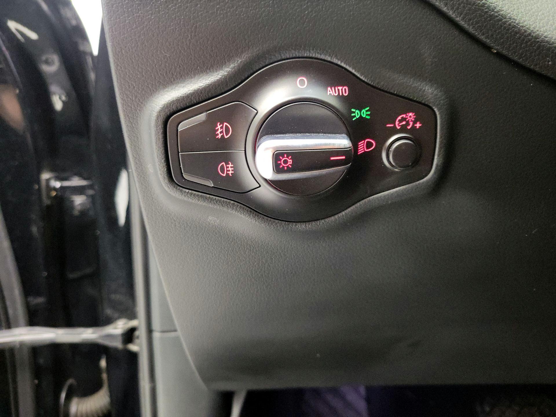 Thumbnail: 2016 Audi Q5 - 13