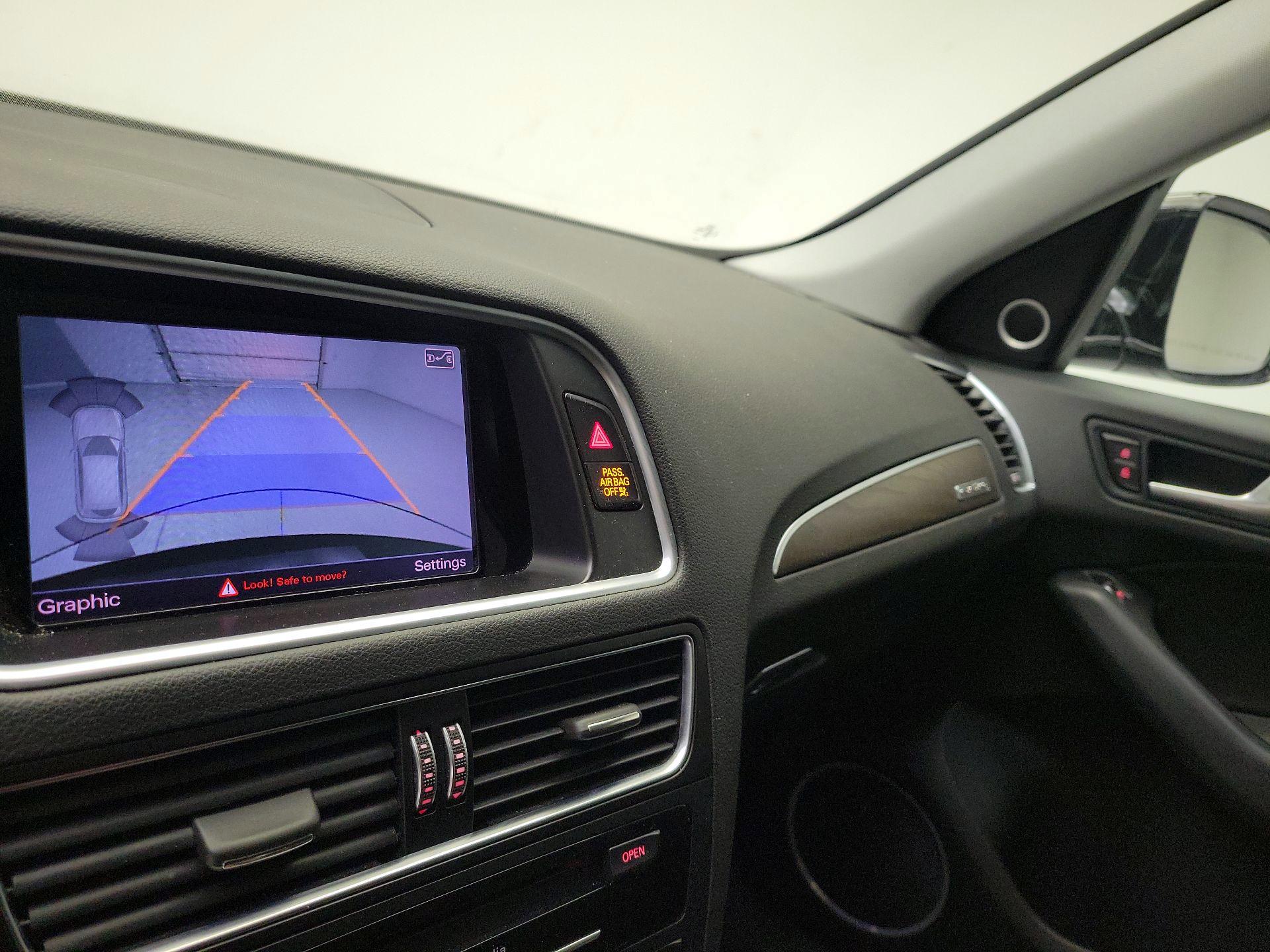 Thumbnail: 2016 Audi Q5 - 15