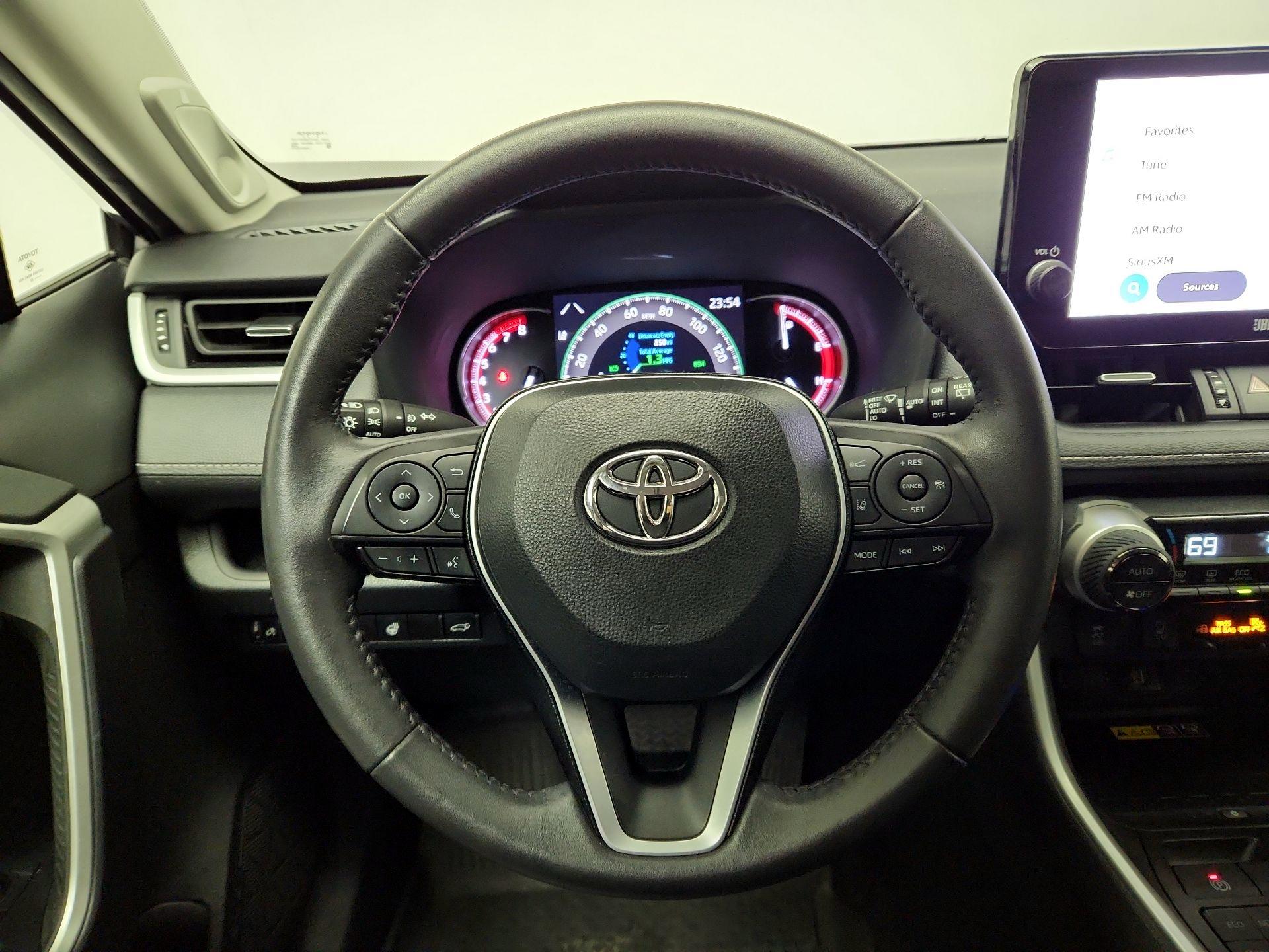 Thumbnail: 2023 Toyota RAV4 - 10