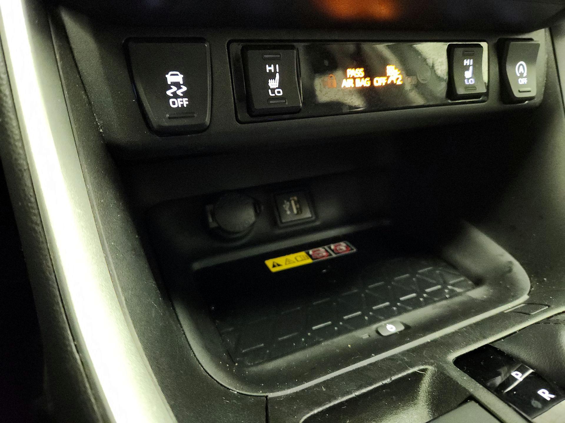 Thumbnail: 2023 Toyota RAV4 - 18