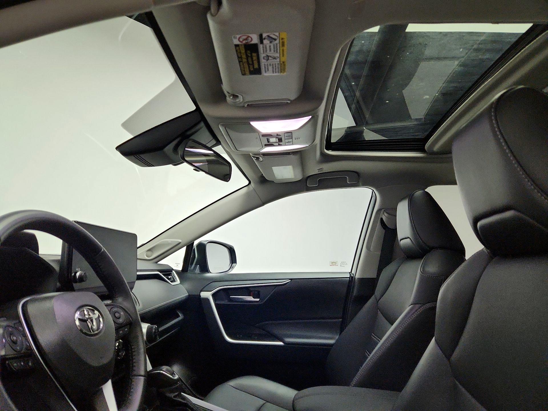 Thumbnail: 2023 Toyota RAV4 - 19