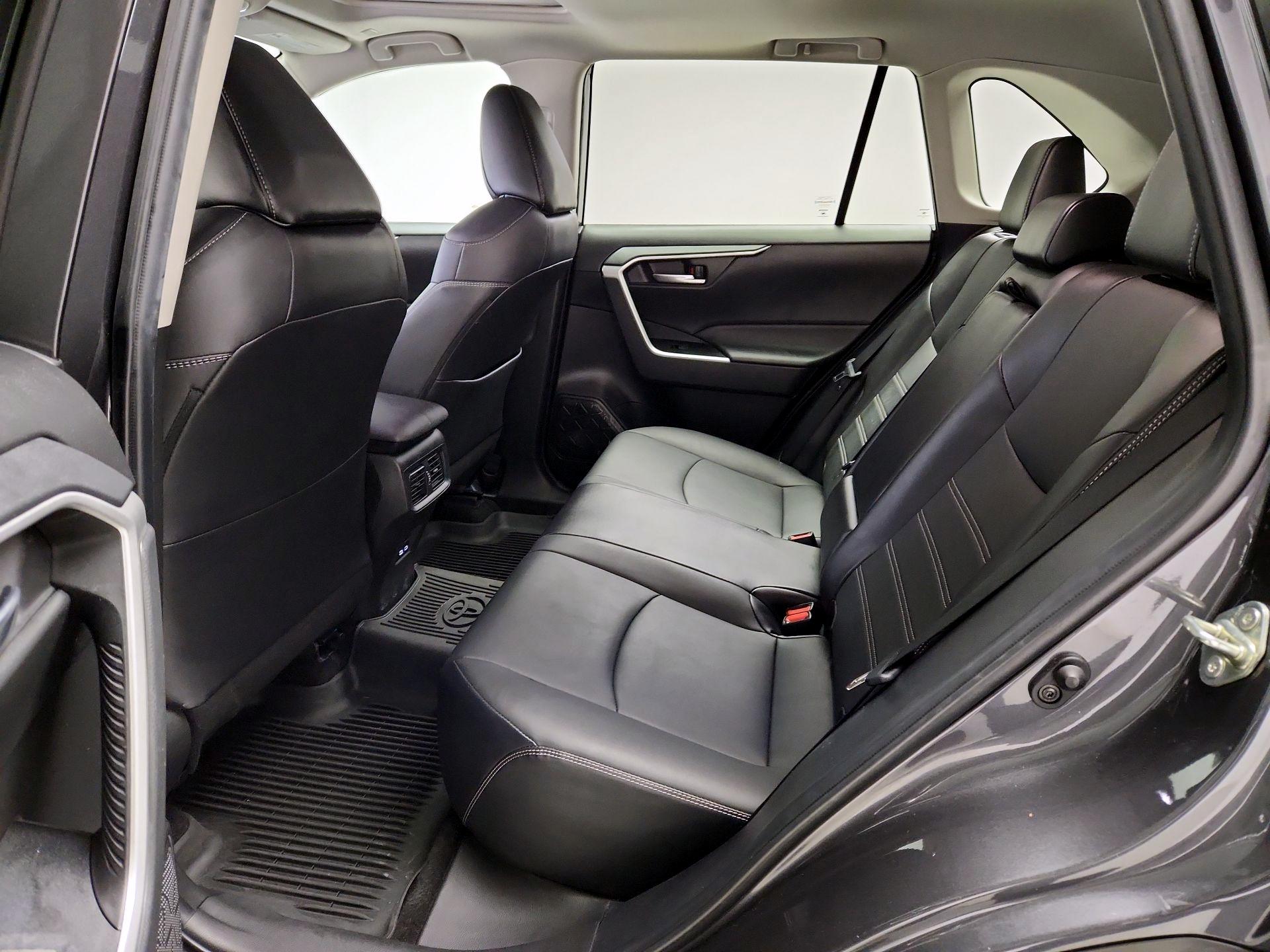 Thumbnail: 2023 Toyota RAV4 - 20