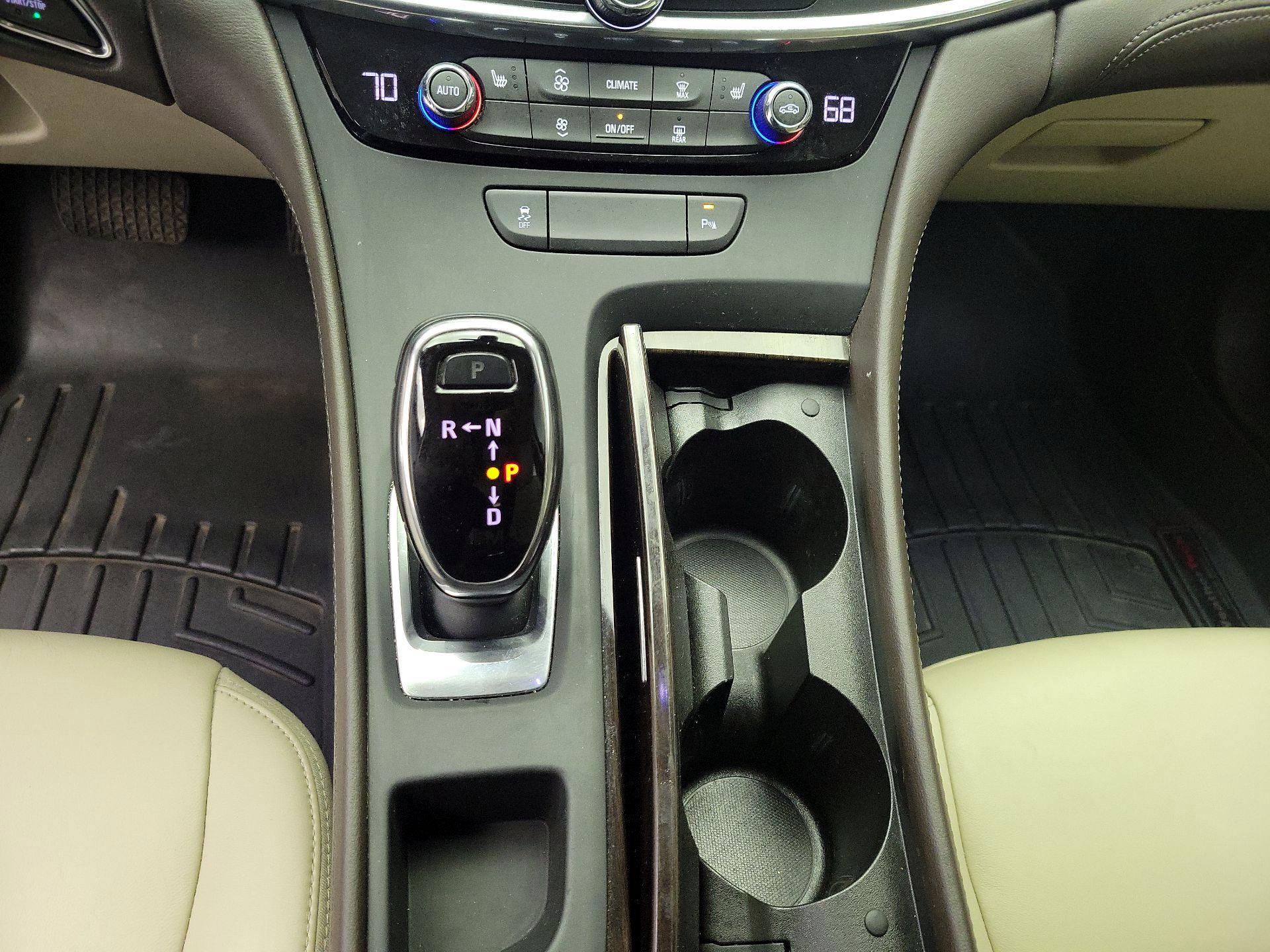 Thumbnail: 2017 Buick LaCrosse - 17