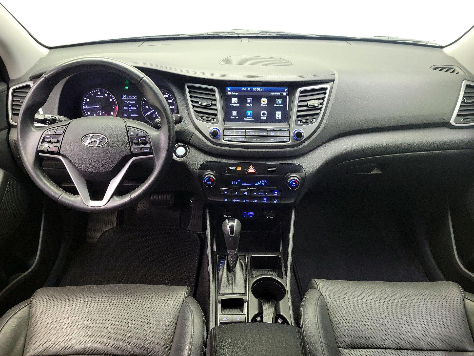 Thumbnail: 2017 Hyundai Tucson - 9