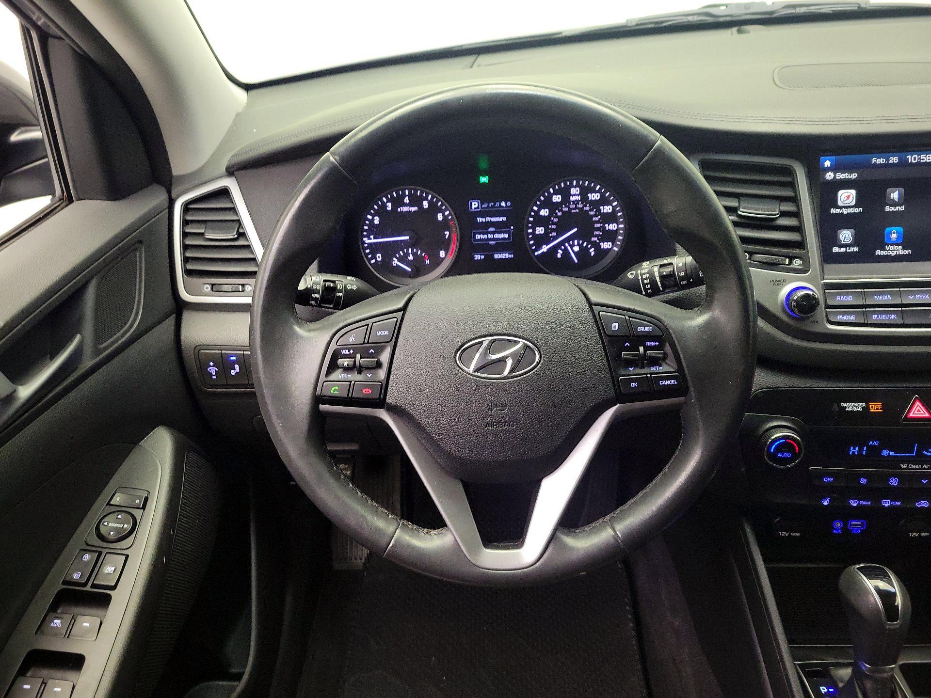 Thumbnail: 2017 Hyundai Tucson - 10