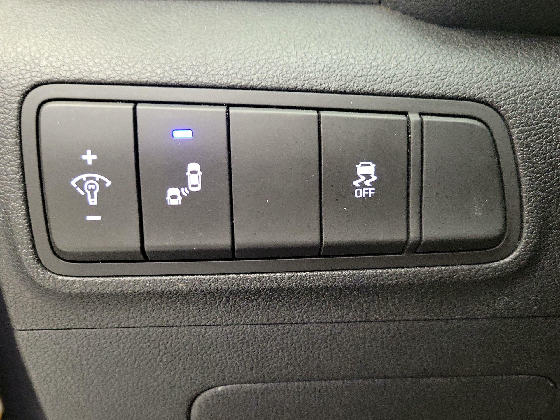 Thumbnail: 2017 Hyundai Tucson - 13