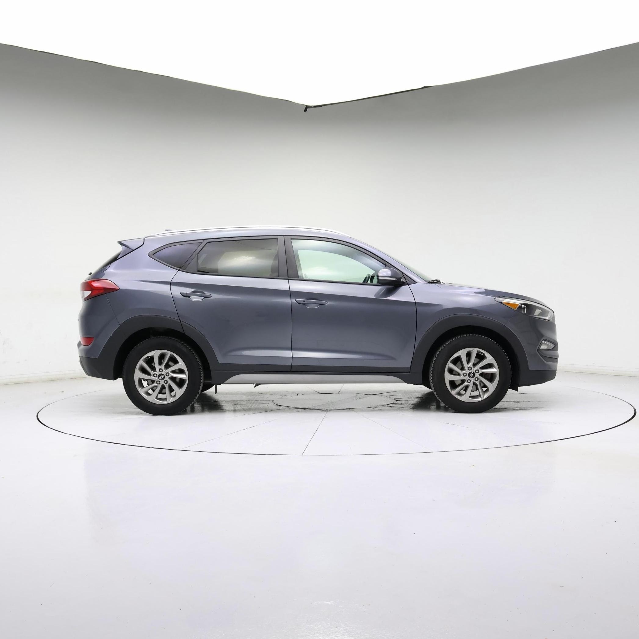 Thumbnail: 2017 Hyundai Tucson - 7