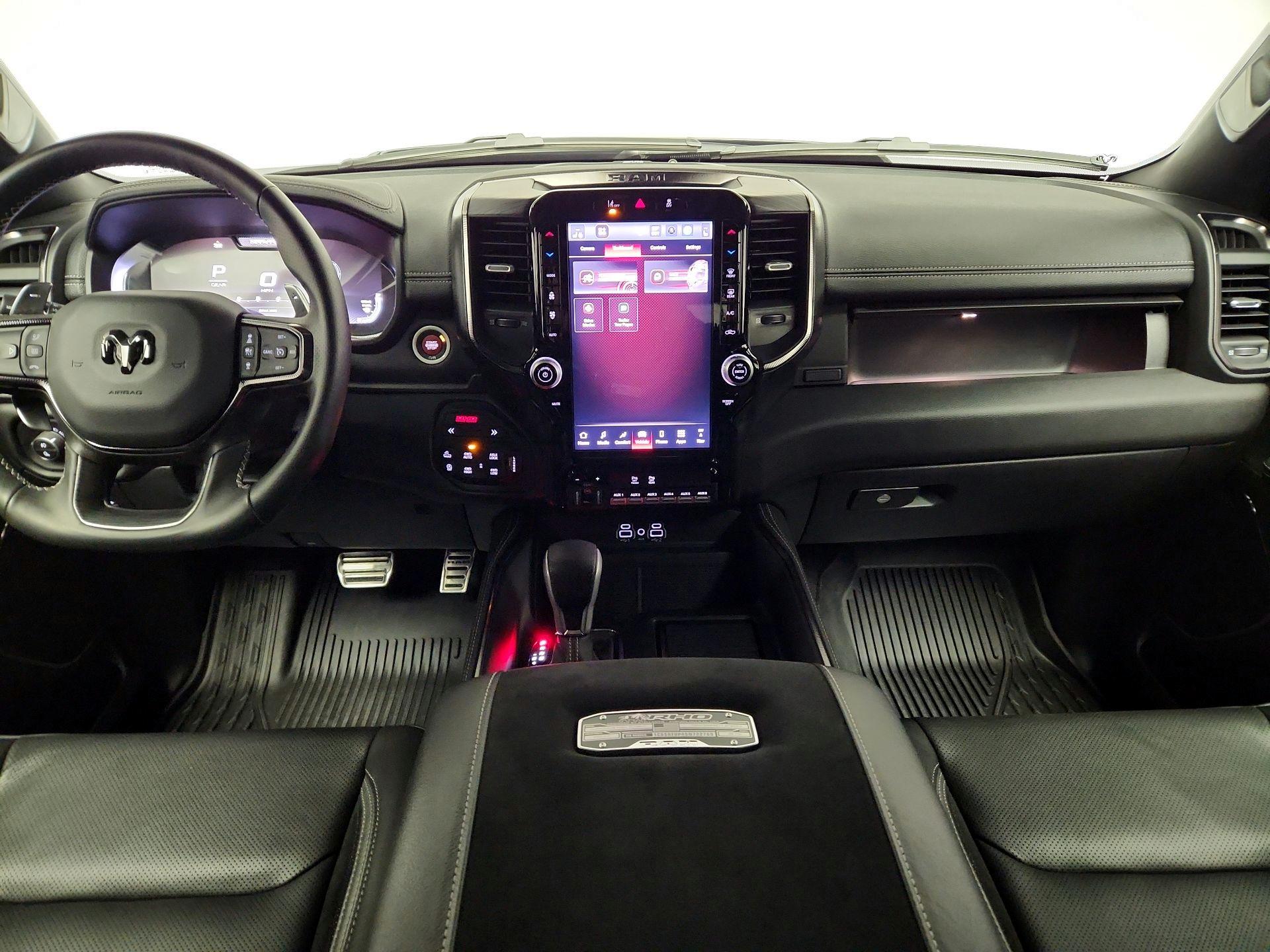 Thumbnail: 2025 RAM 1500 - 9