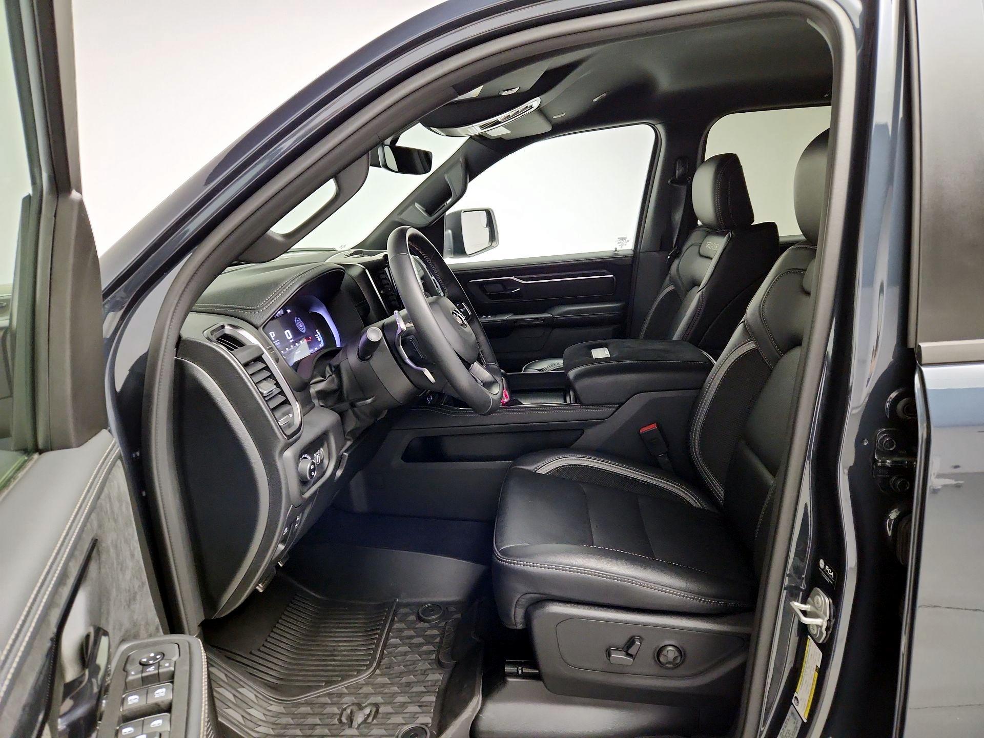 Thumbnail: 2025 RAM 1500 - 11