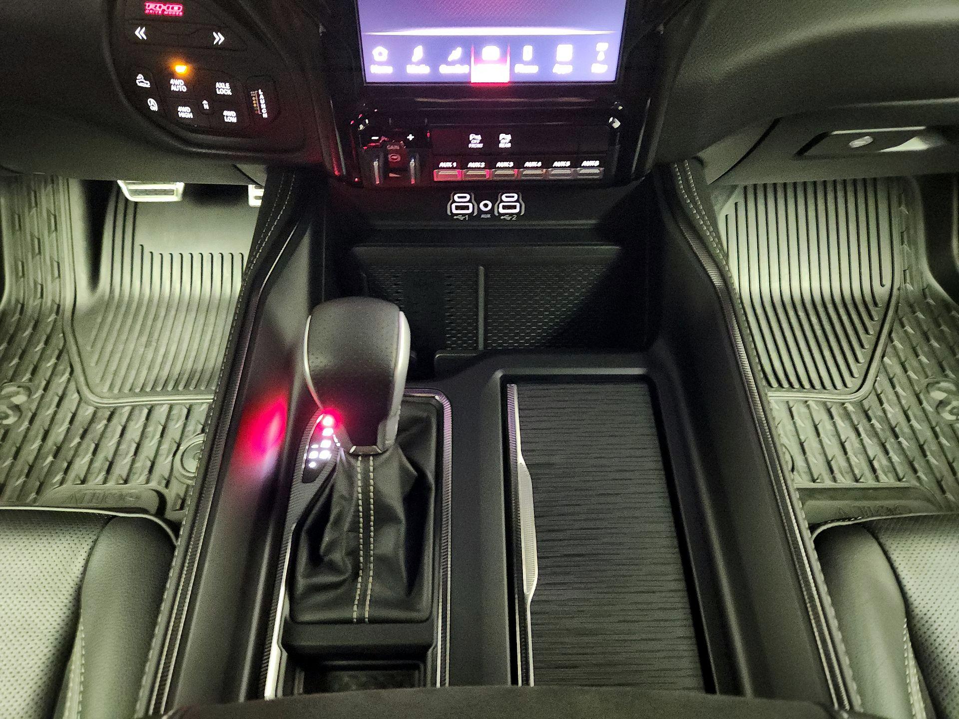 Thumbnail: 2025 RAM 1500 - 18