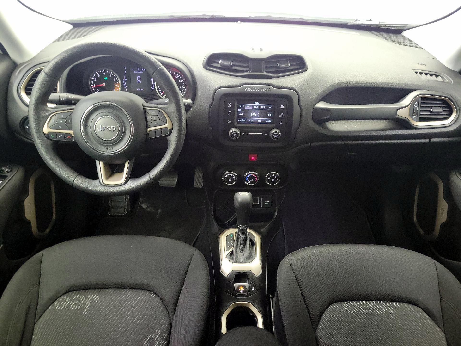 Thumbnail: 2017 Jeep Renegade - 9