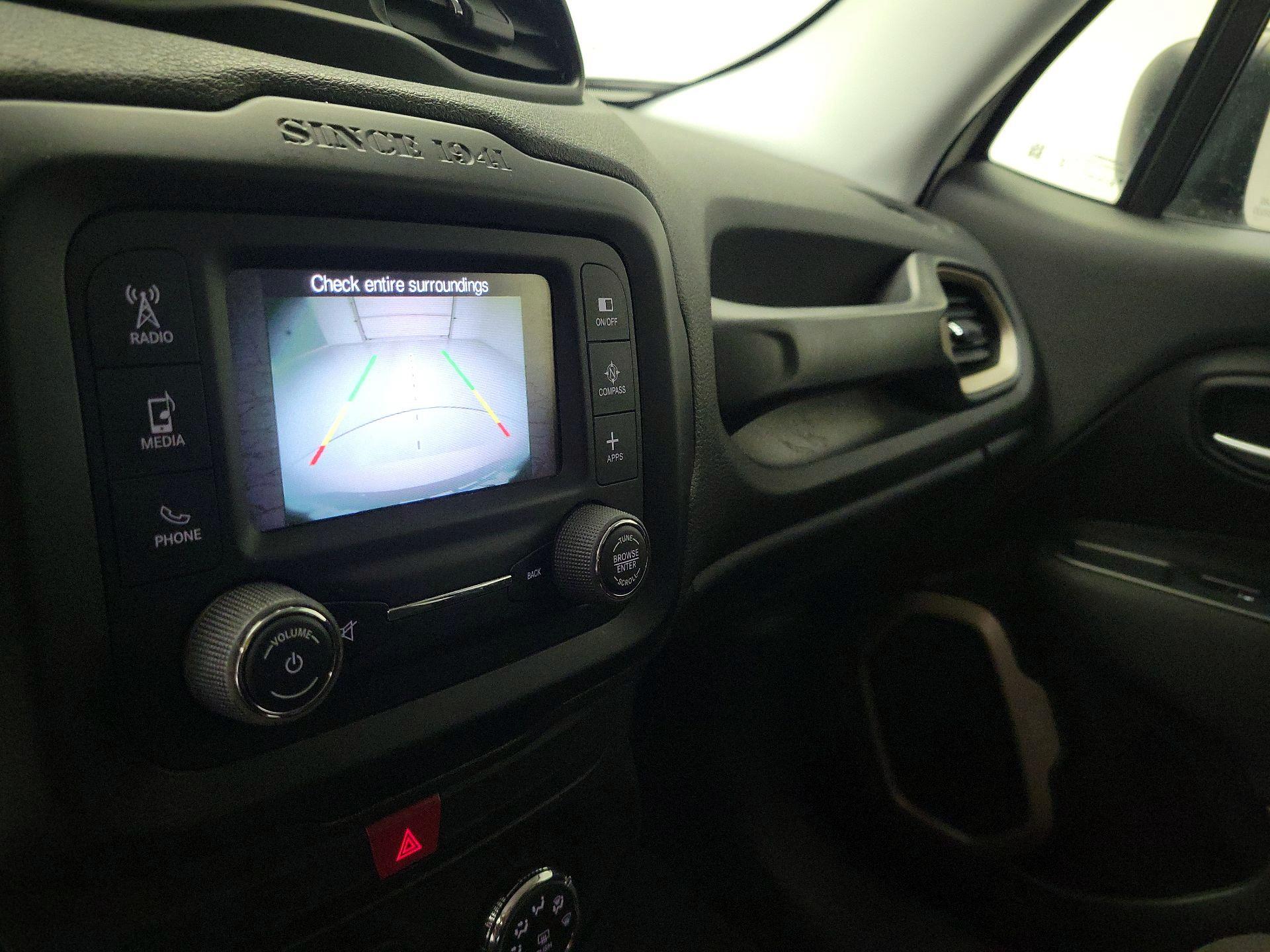 Thumbnail: 2017 Jeep Renegade - 14