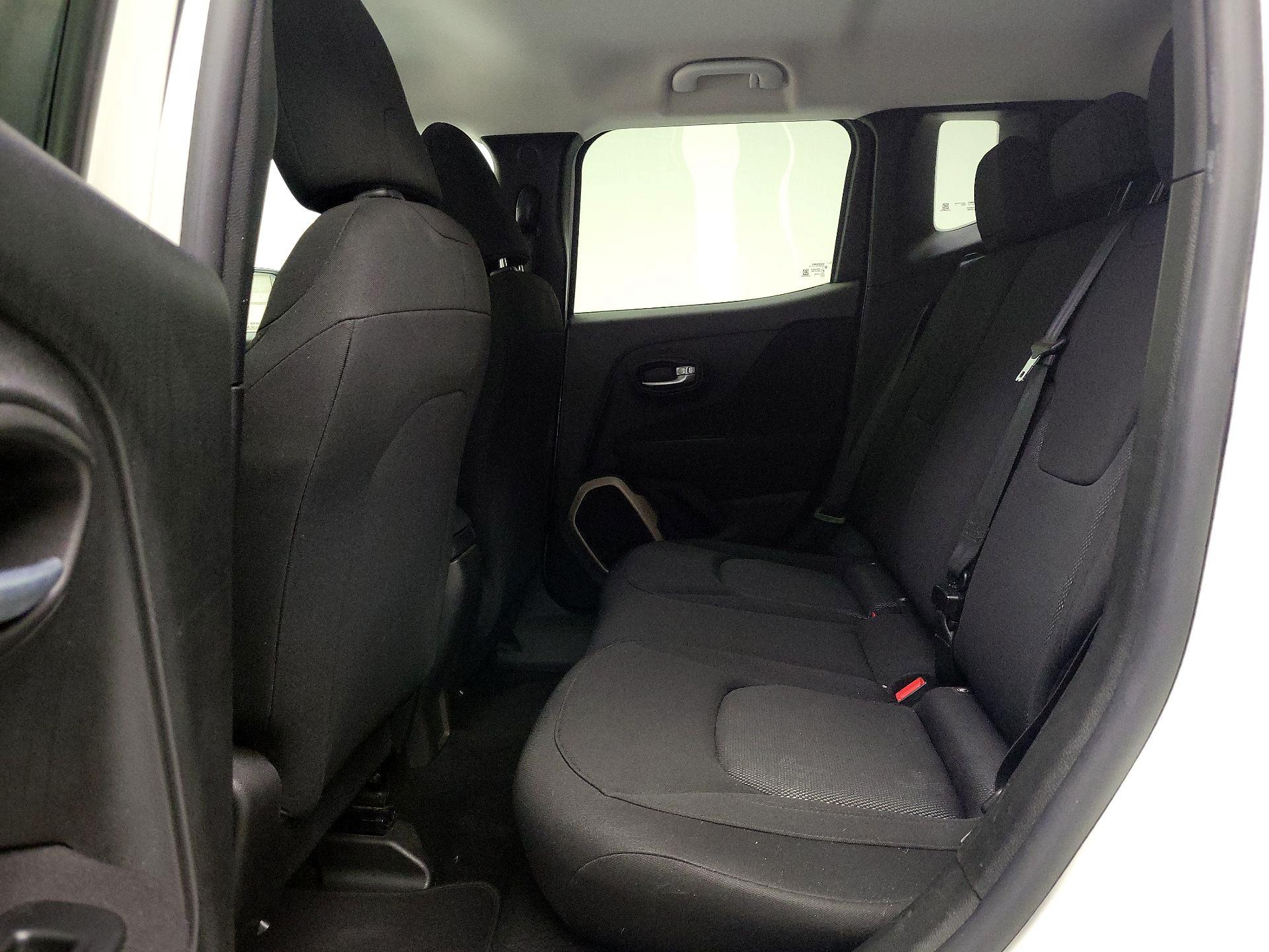 Thumbnail: 2017 Jeep Renegade - 19