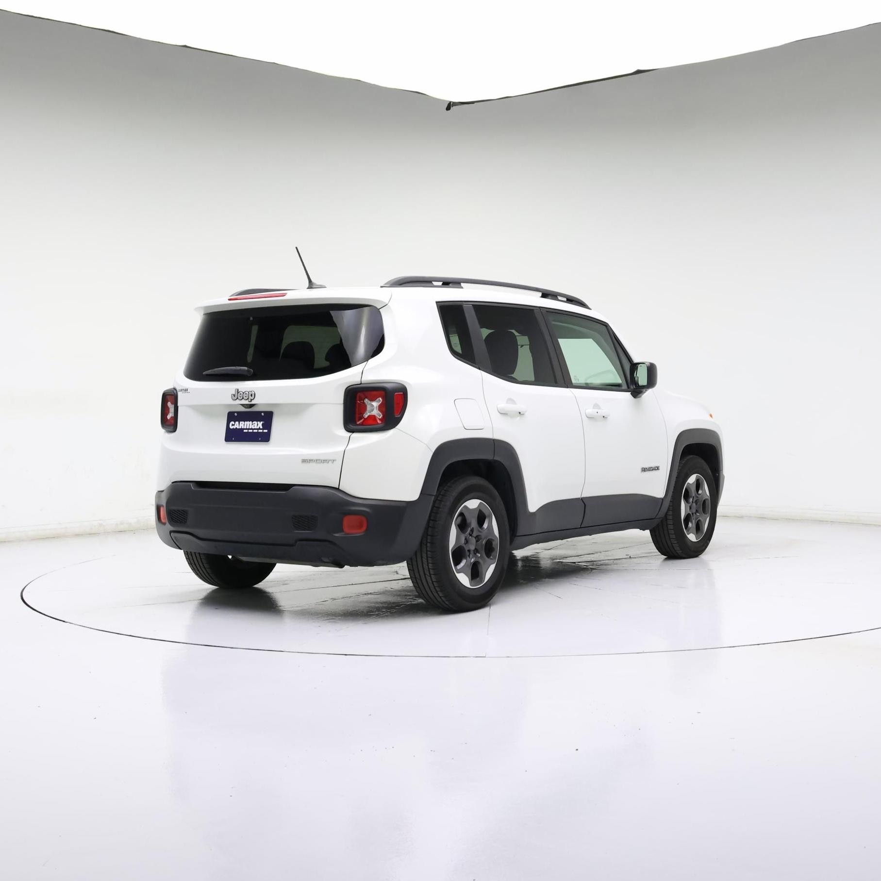 Thumbnail: 2017 Jeep Renegade - 8