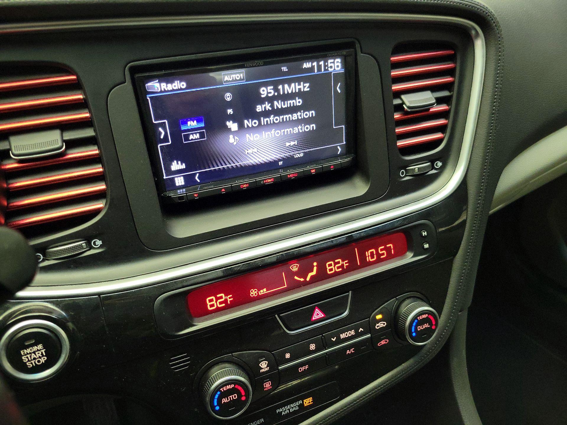 Thumbnail: 2014 Kia Optima - 14