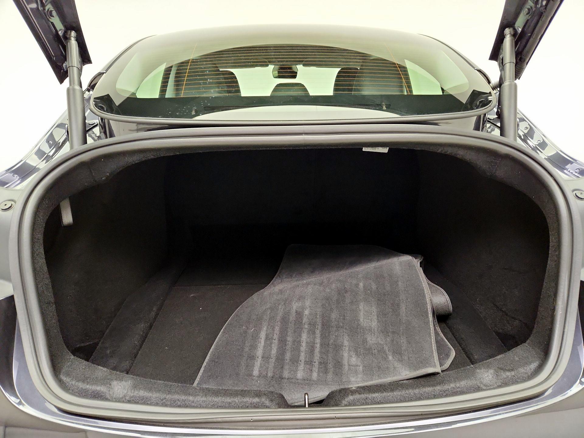 Thumbnail: 2024 Tesla Model 3 - 20