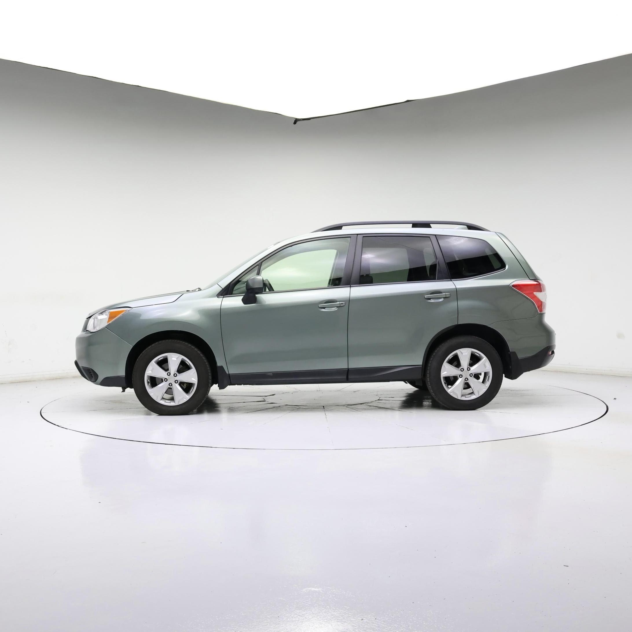 Thumbnail: 2016 Subaru Forester - 3