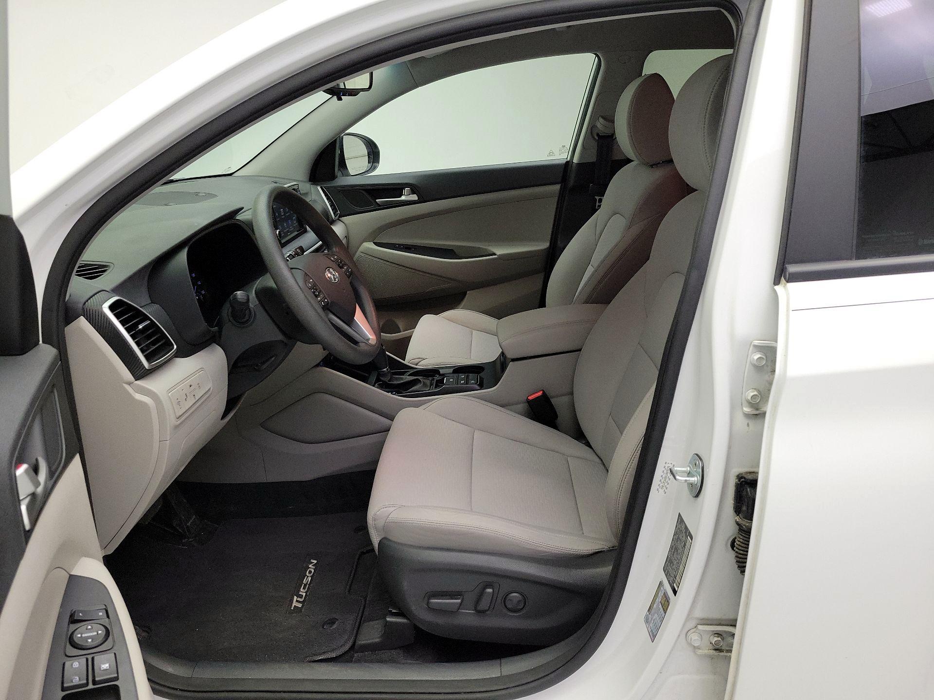 Thumbnail: 2019 Hyundai Tucson - 11