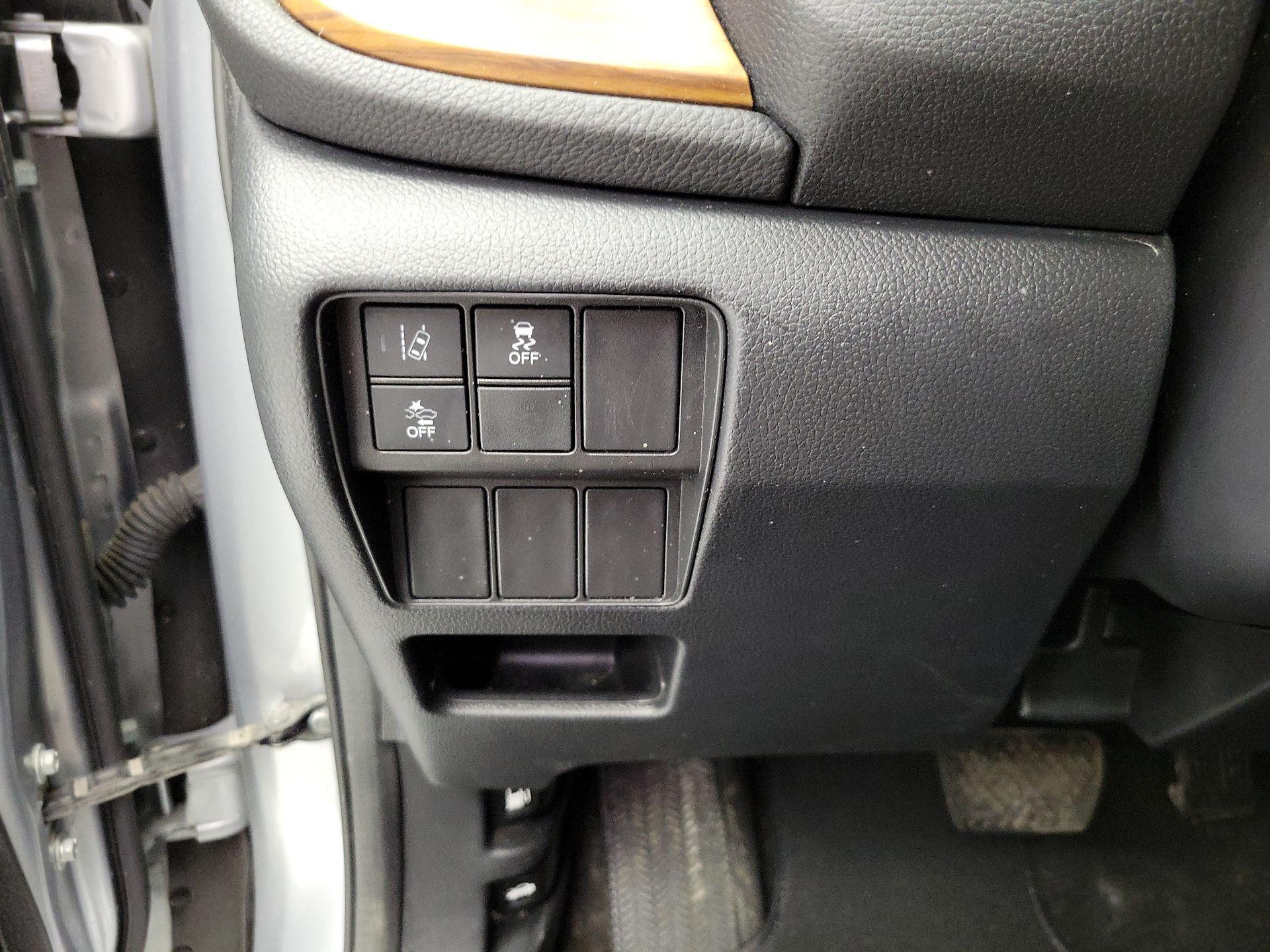 Thumbnail: 2019 Honda CR-V - 13