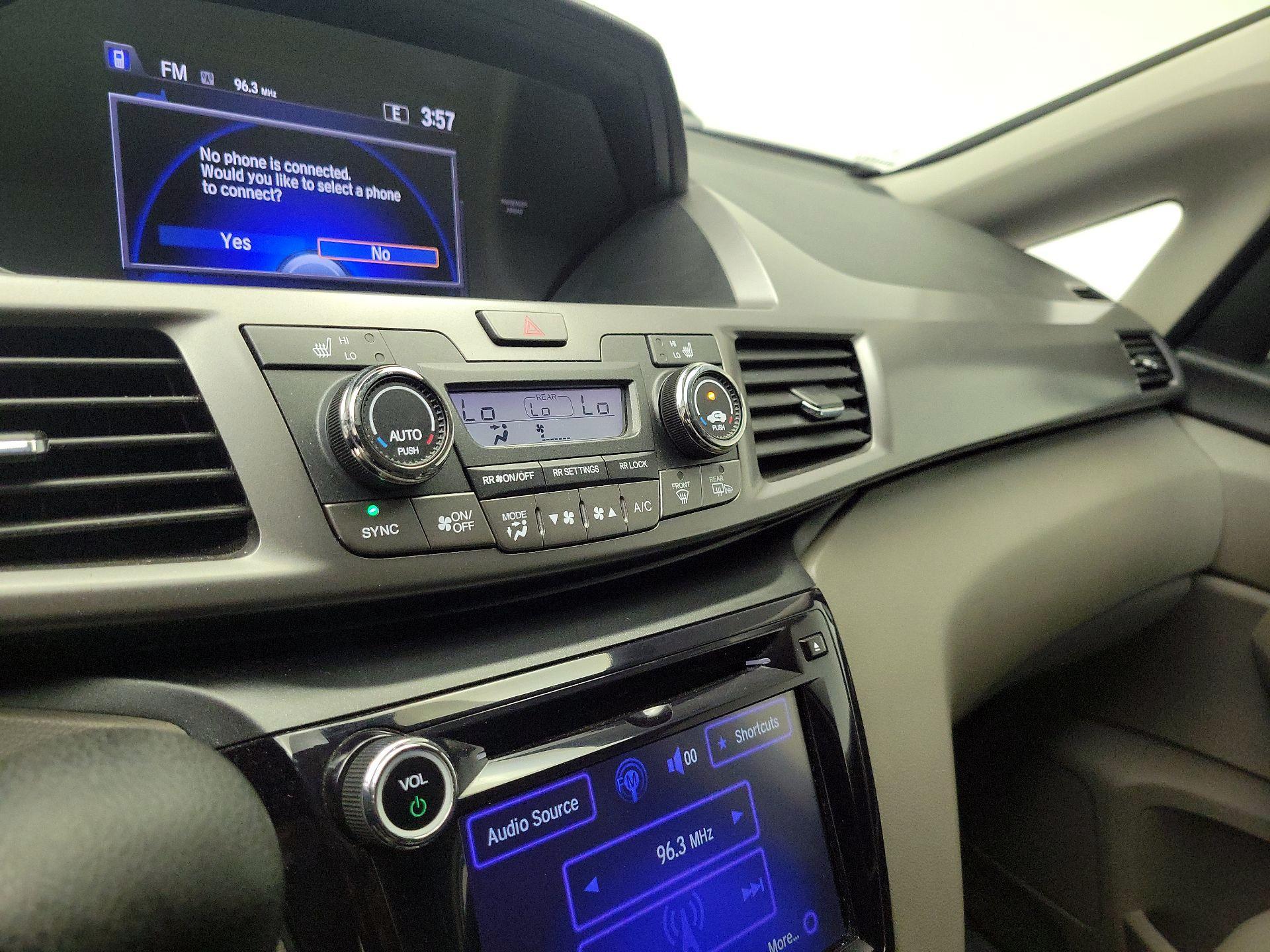 Thumbnail: 2014 Honda Odyssey - 16