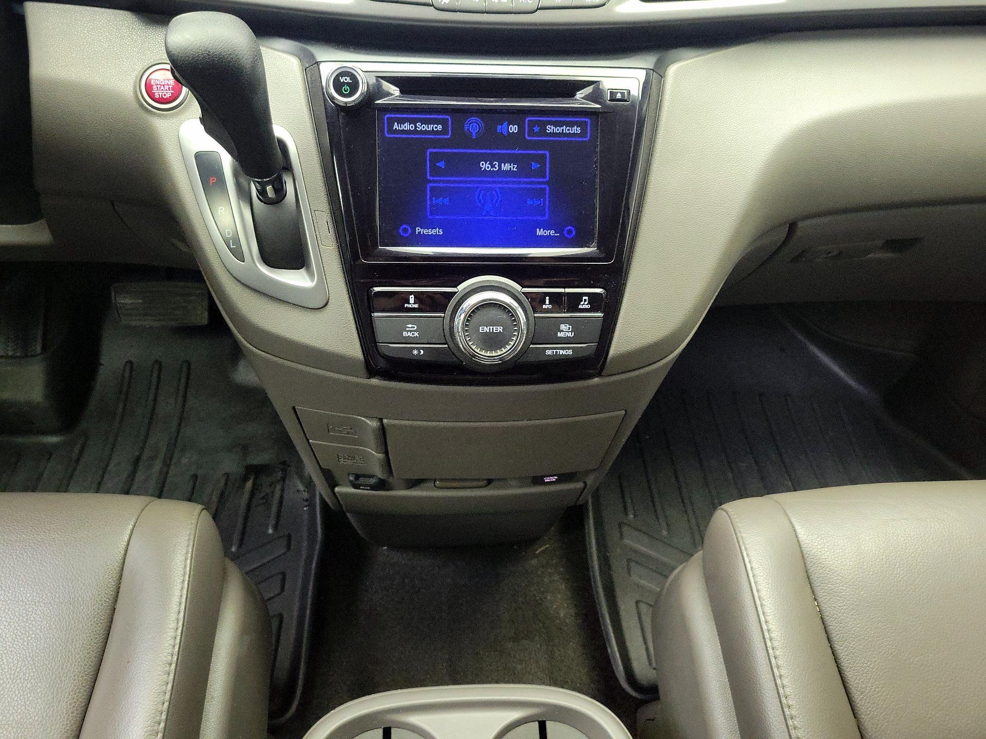 Thumbnail: 2014 Honda Odyssey - 17