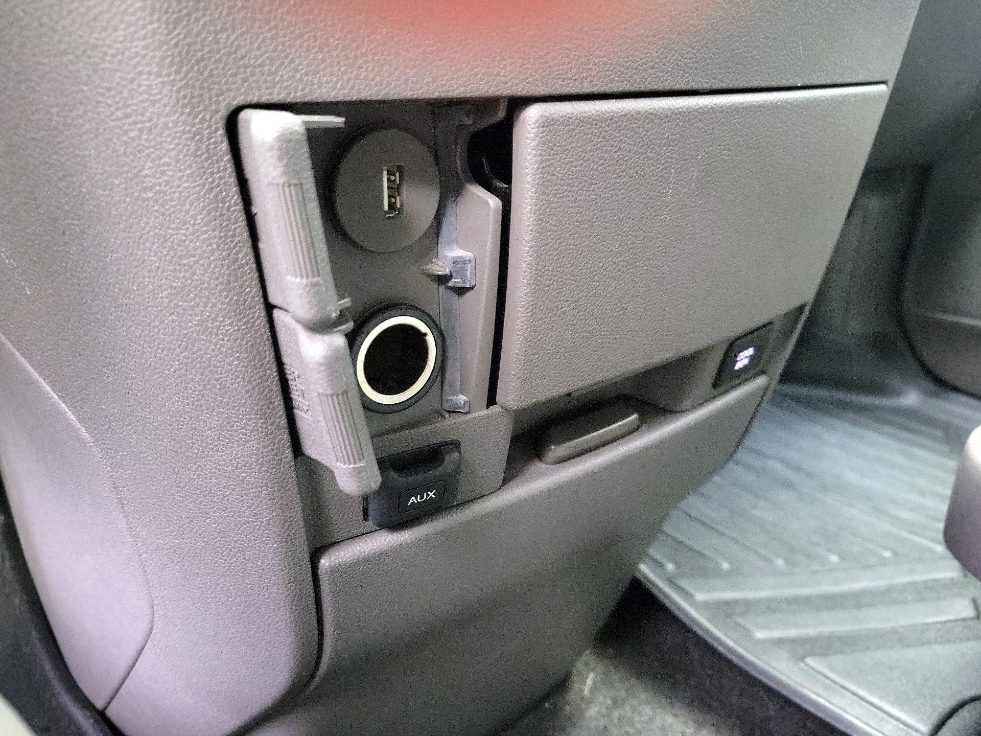 Thumbnail: 2014 Honda Odyssey - 18