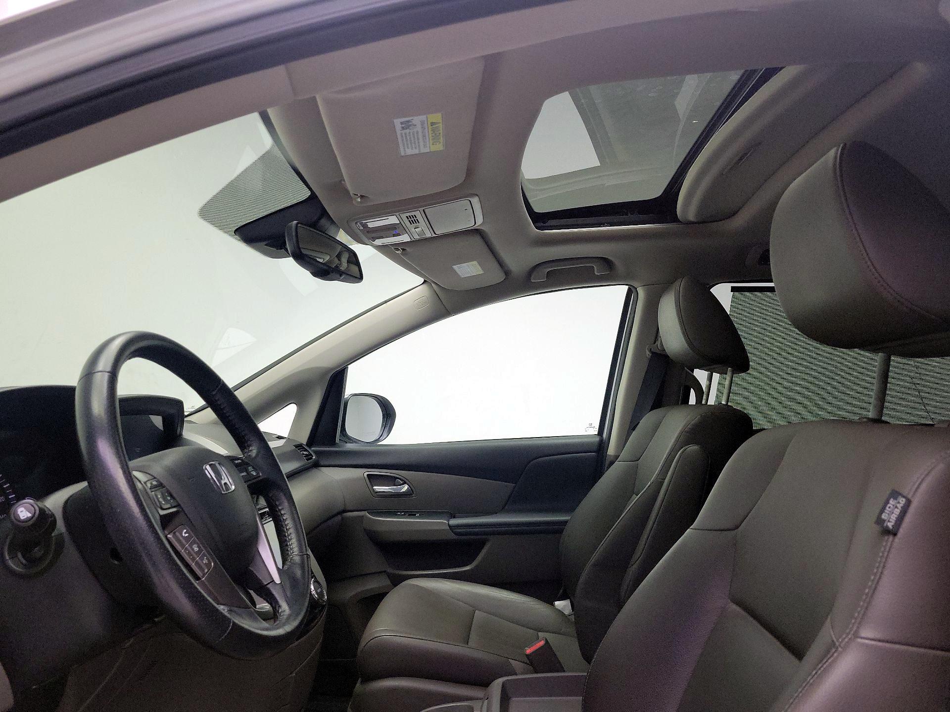 Thumbnail: 2014 Honda Odyssey - 19