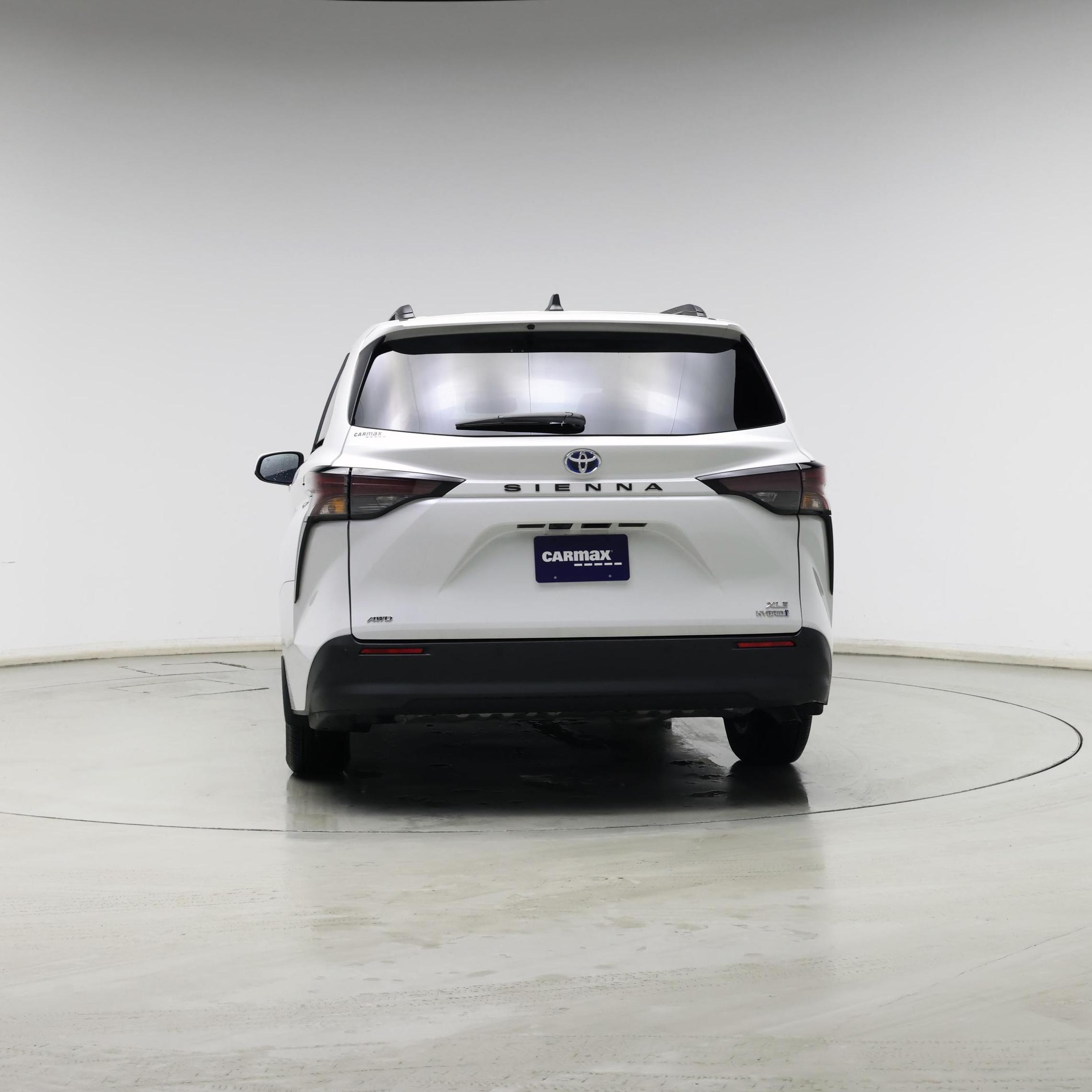 Thumbnail: 2023 Toyota Sienna - 6