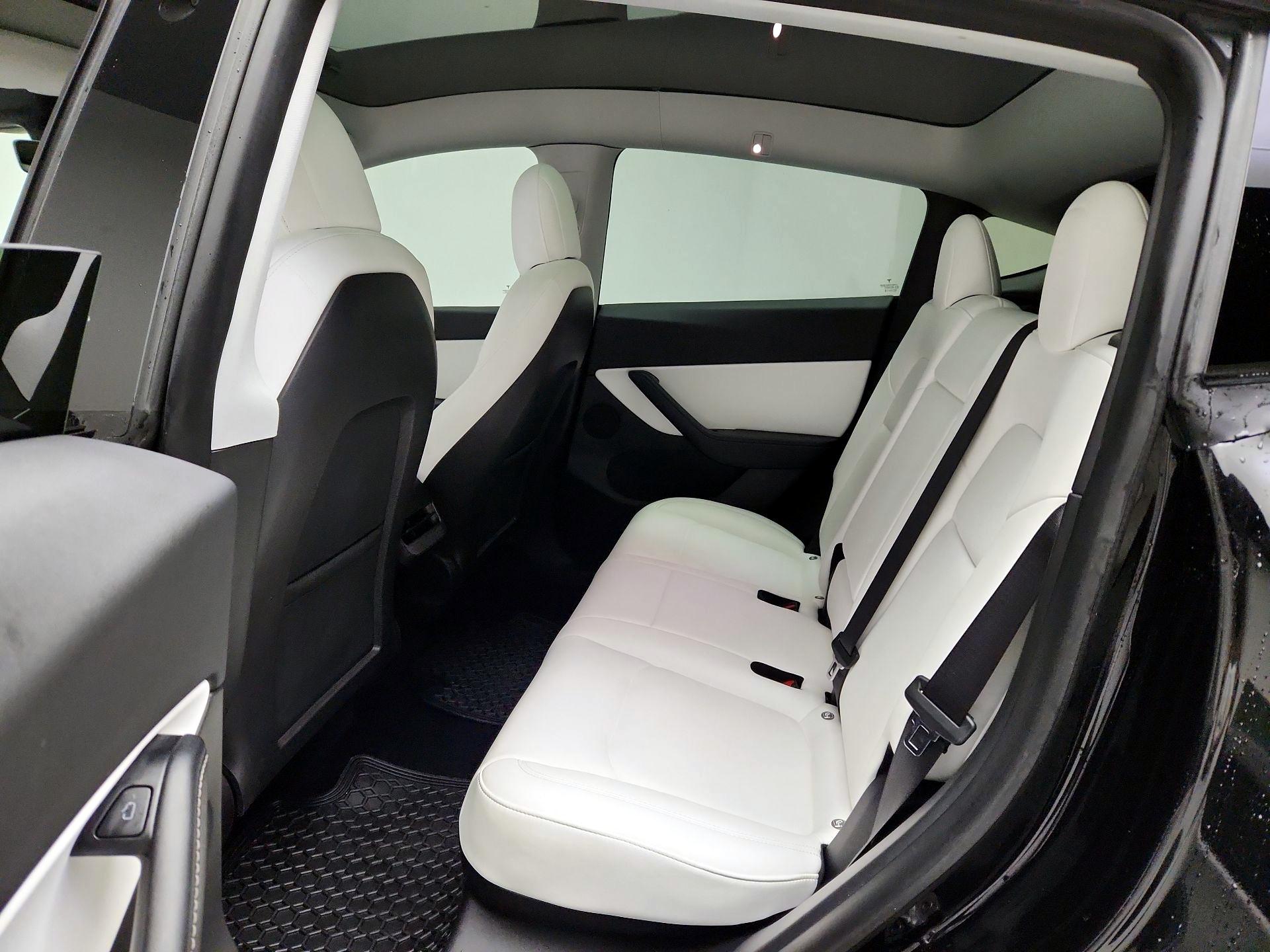 Thumbnail: 2022 Tesla Model Y - 18