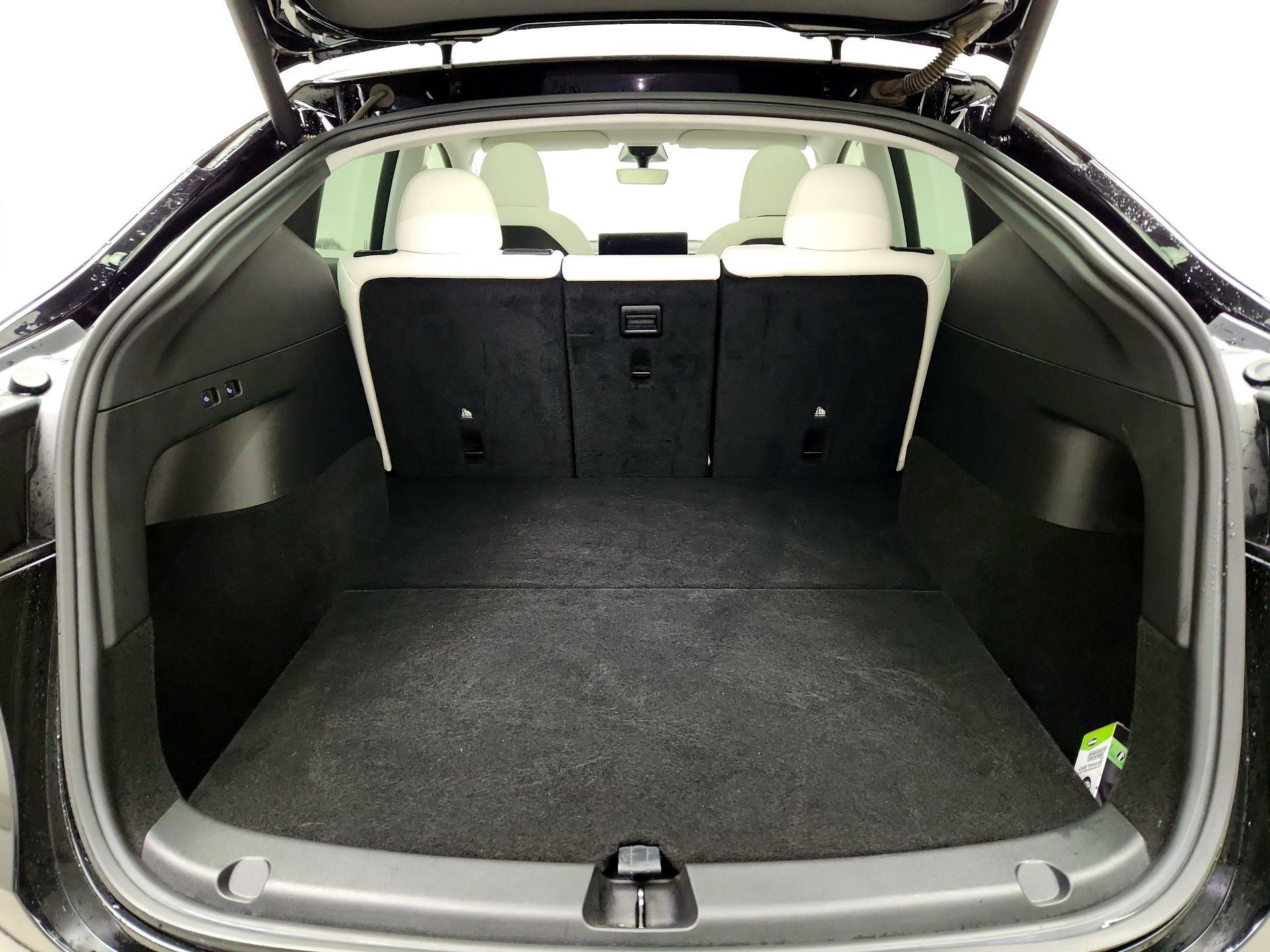 Thumbnail: 2022 Tesla Model Y - 19