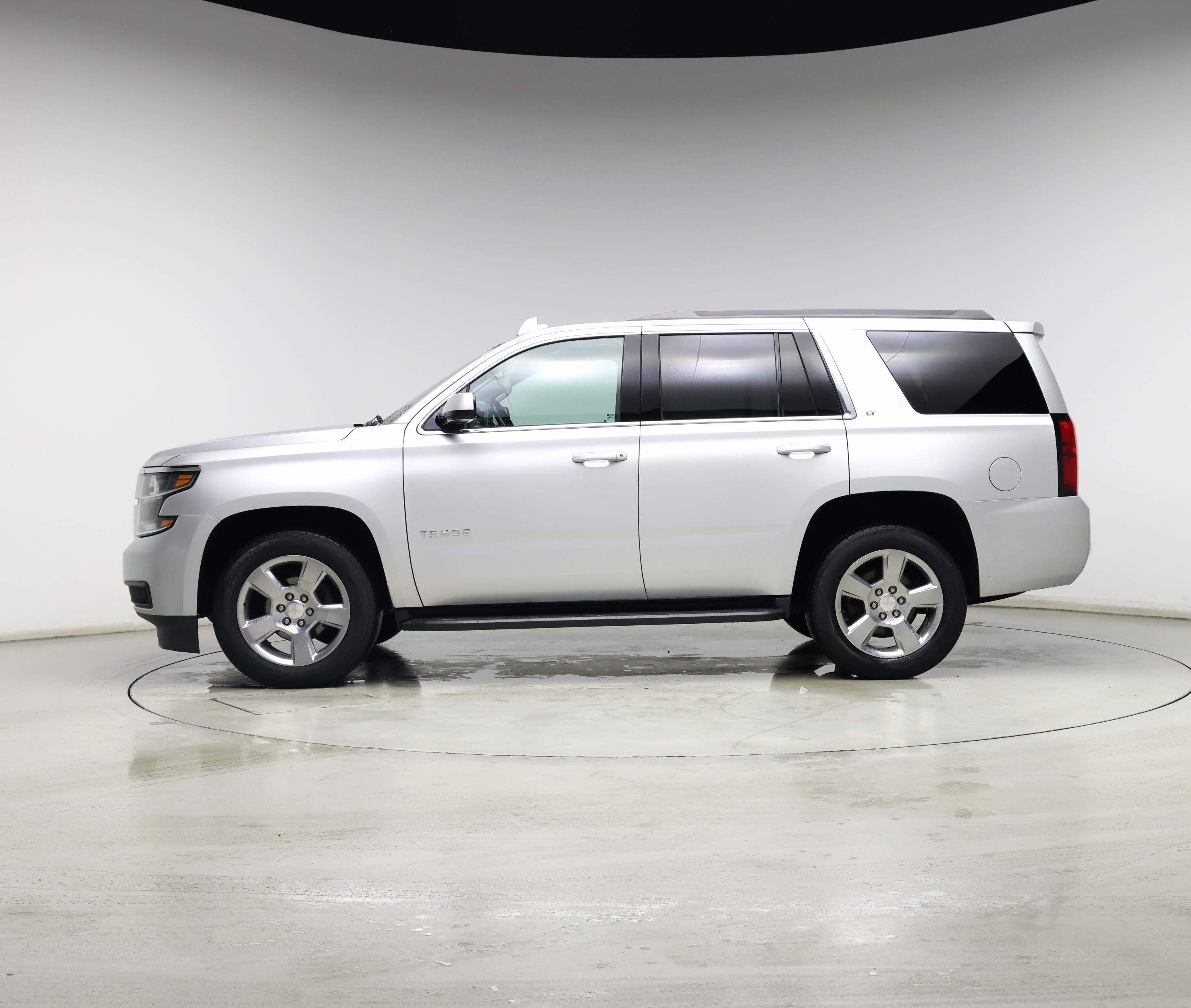 Thumbnail: 2020 Chevrolet Tahoe - 3